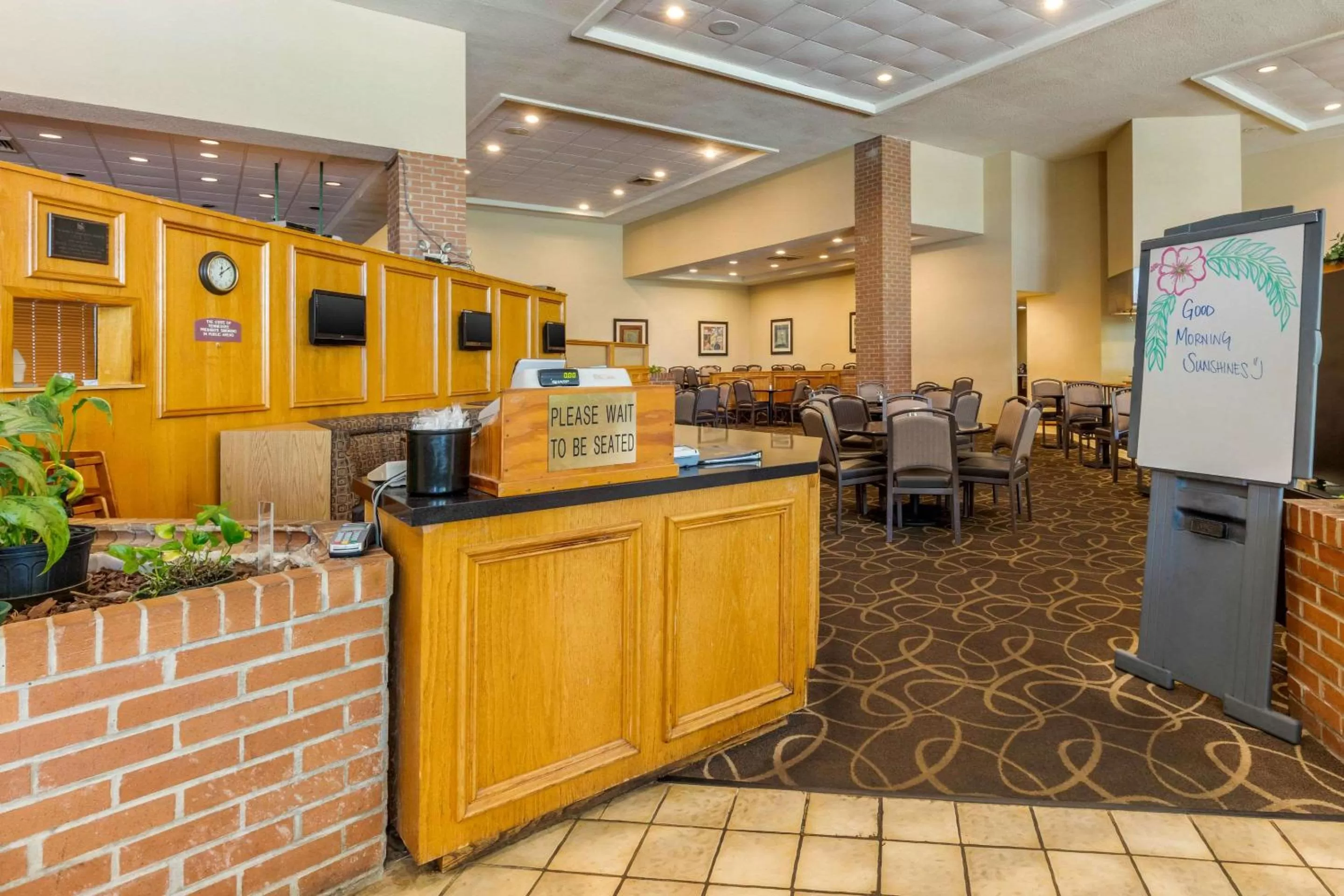 Restaurant/places to eat in Quality Inn Exit 4