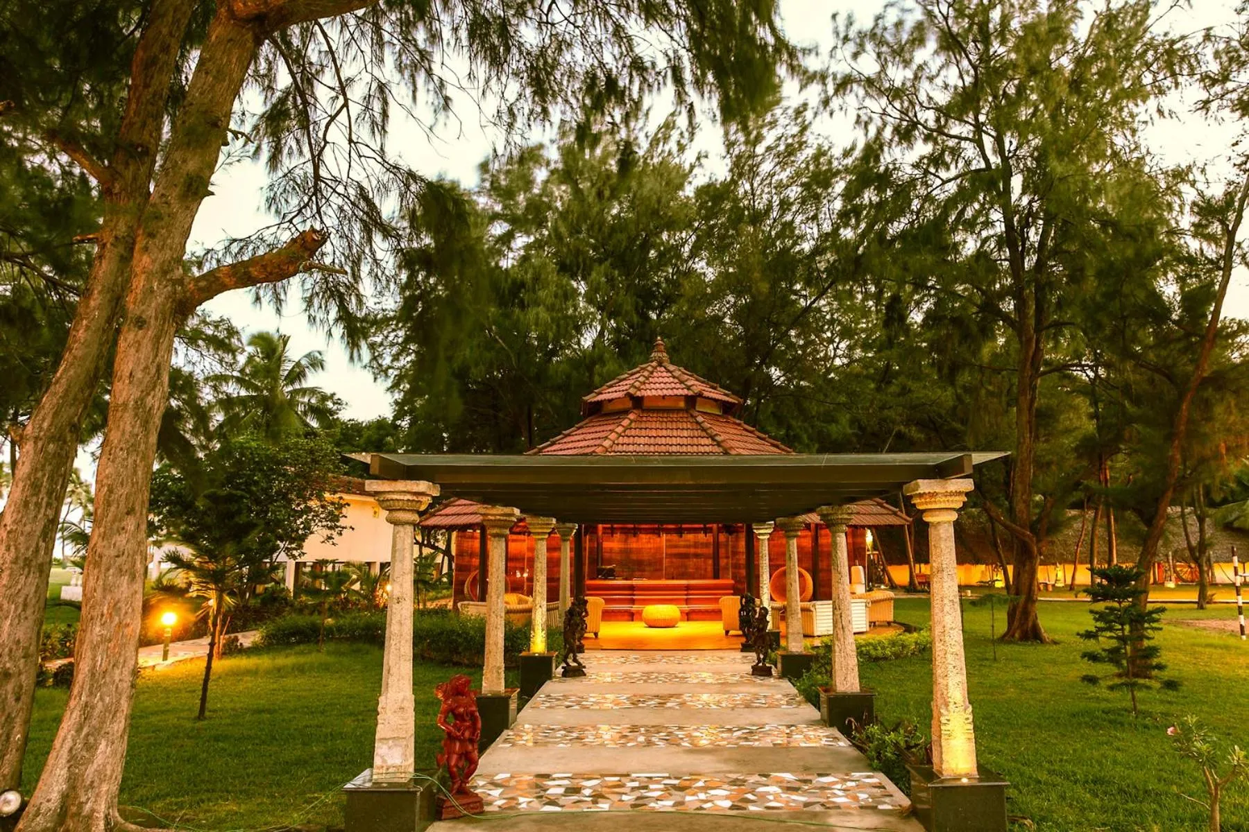 Lounge or bar in Vgp Golden Beach Resort