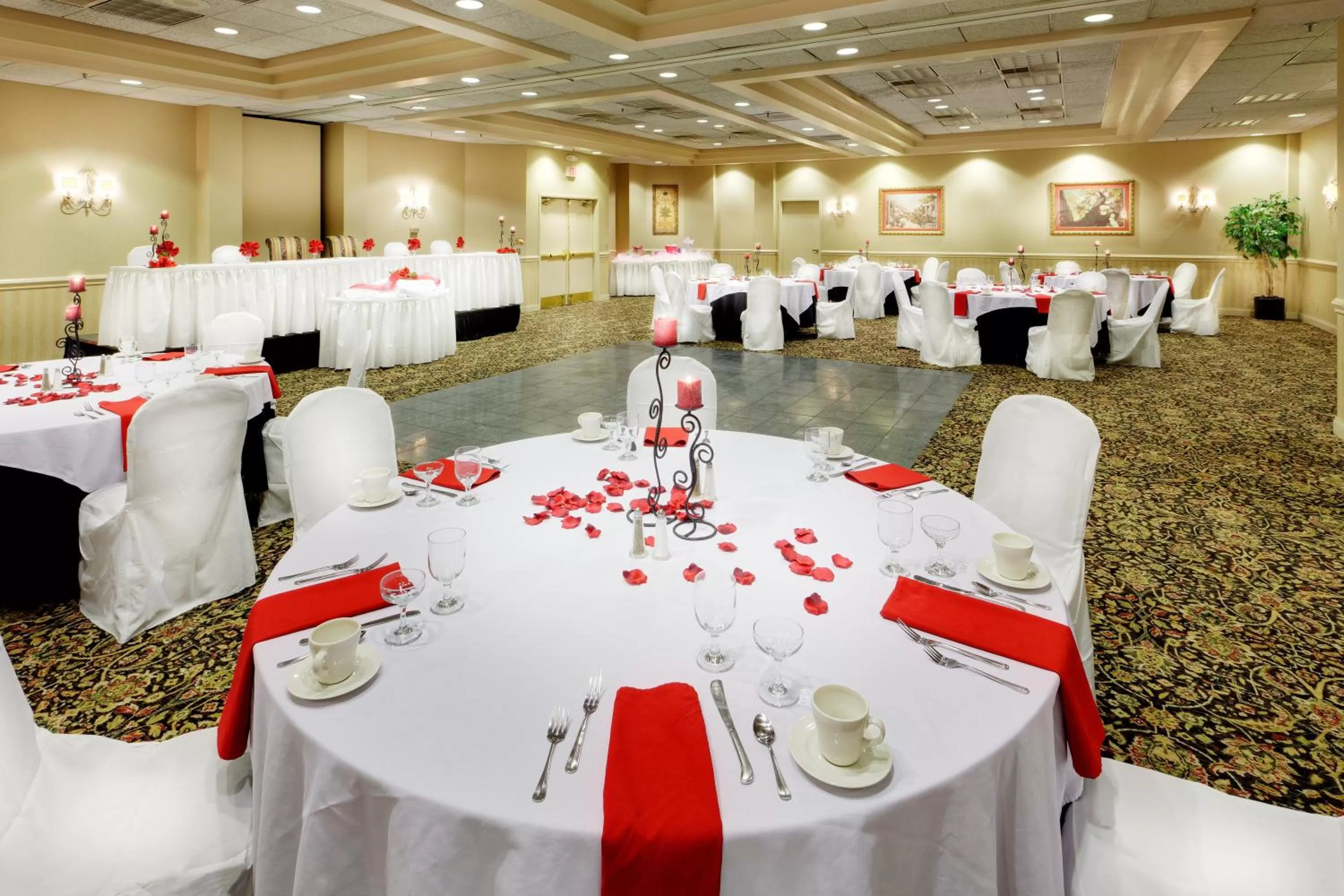 Banquet/Function facilities in Burrstone Inn, an Ascend Collection Hotel