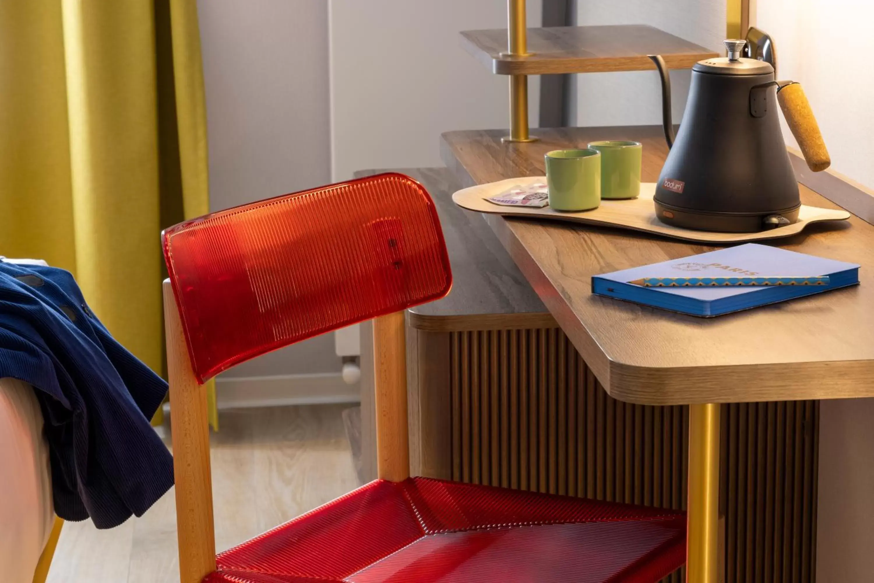 Twin Room in Hôtel De La Paix Twin Room in Hôtel De La Paix