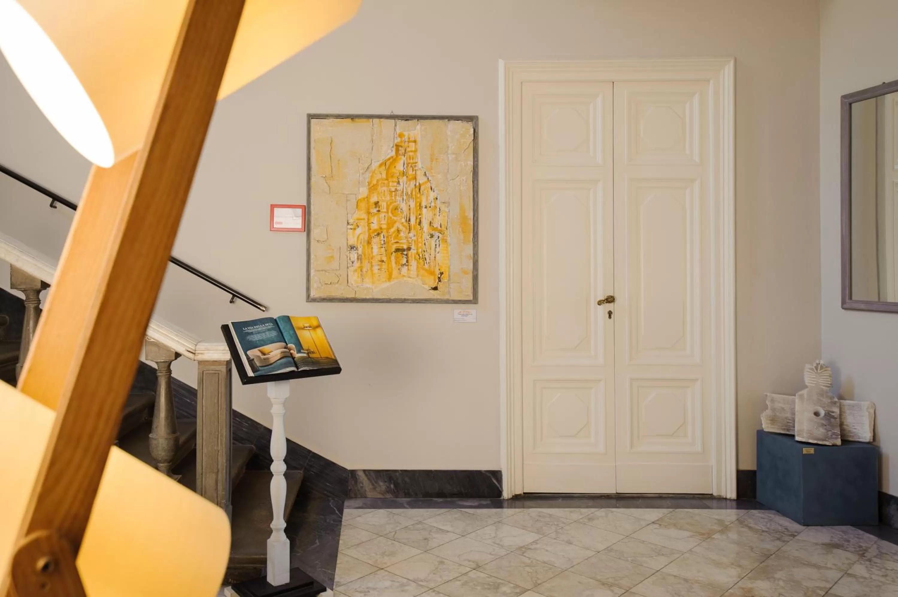 Decorative detail in Hotel Lungarno Vespucci 50