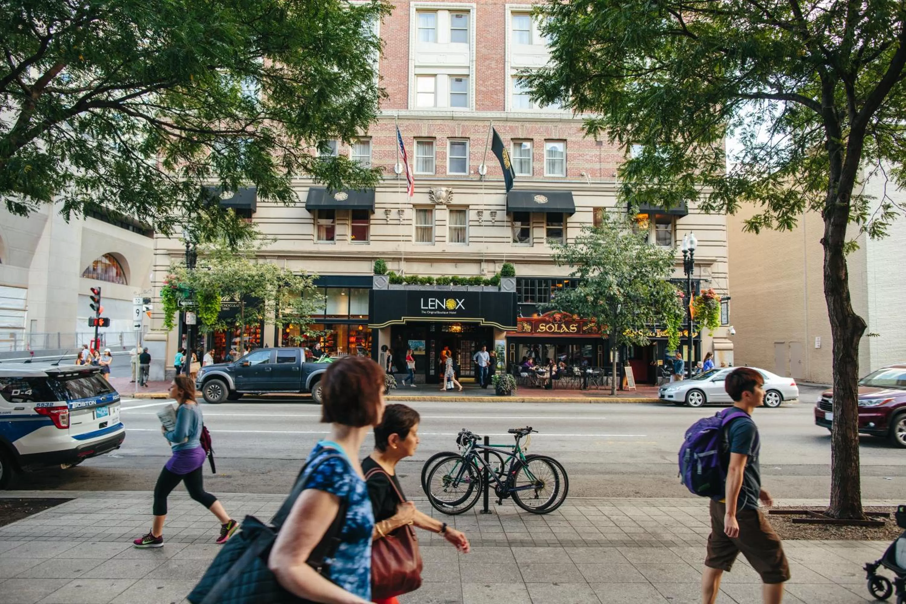 Facade/entrance in The Lenox