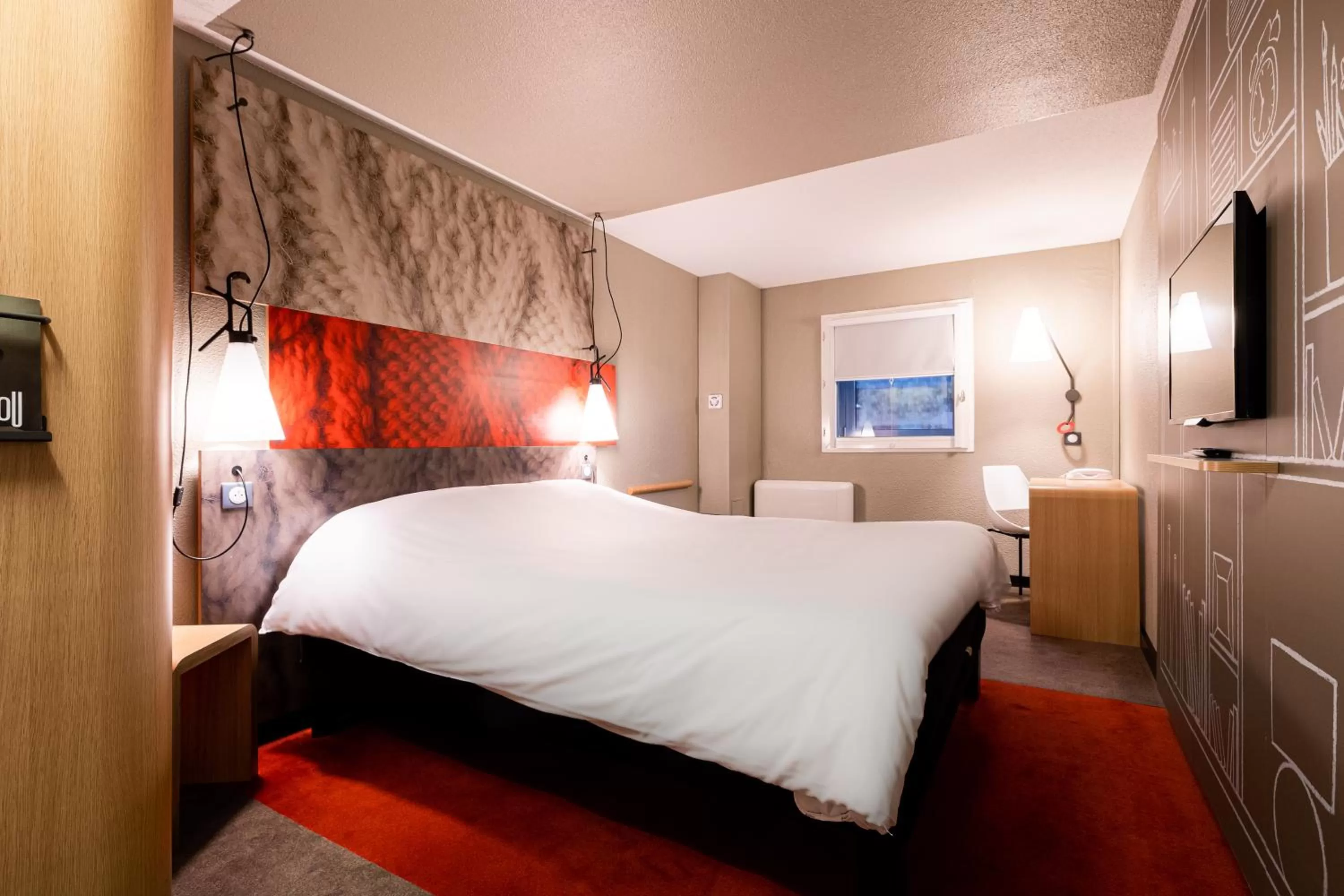 Bedroom, Bed in ibis Bordeaux Centre Meriadeck