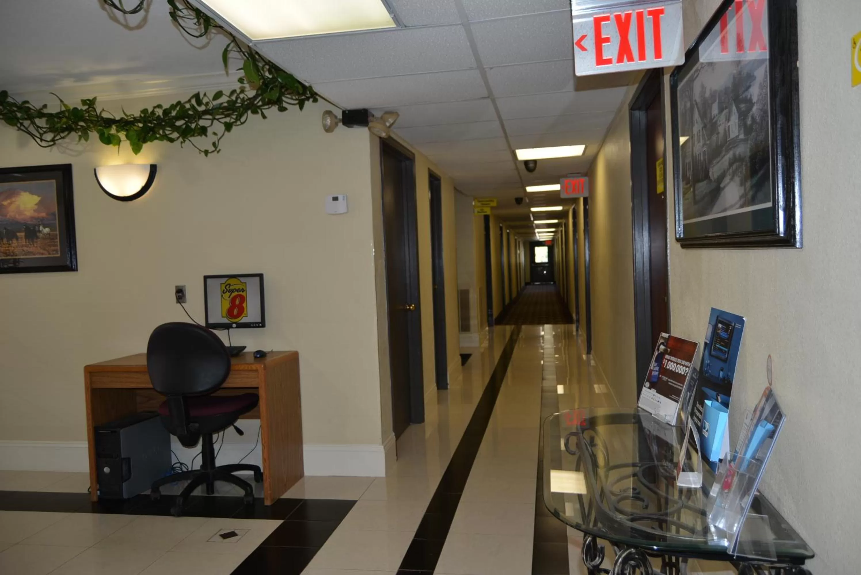 Lobby or reception in Super 8 by Wyndham Sulphur