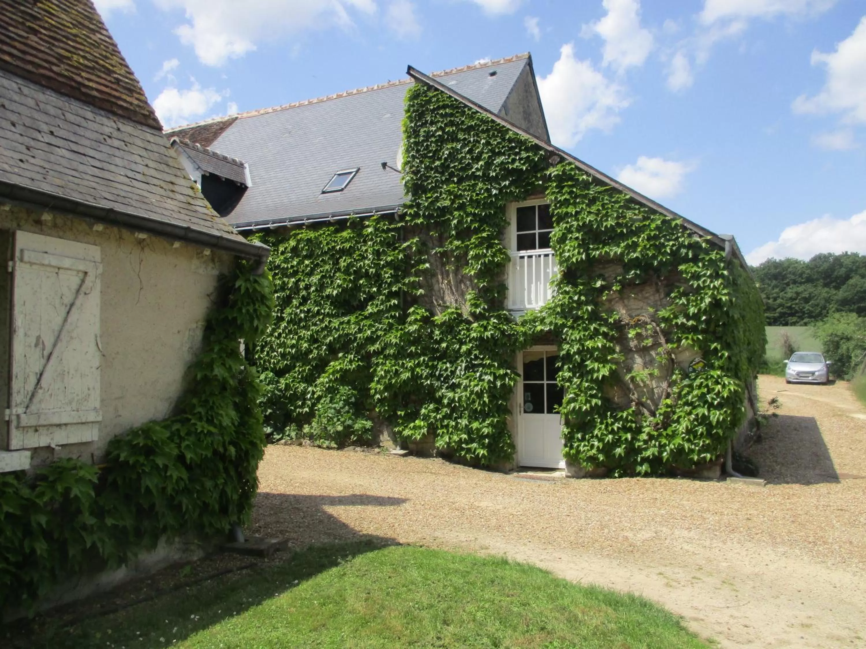 Property building in Chambres d'hôtes La Ferme du Grand Launay