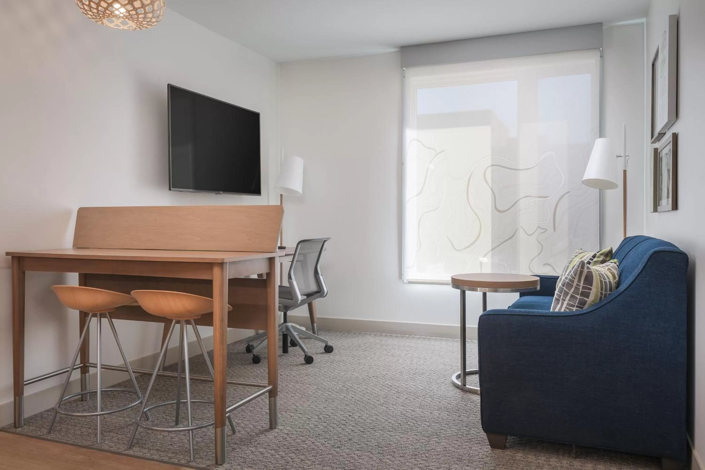 Photo of the whole room in Element Denver Downtown East