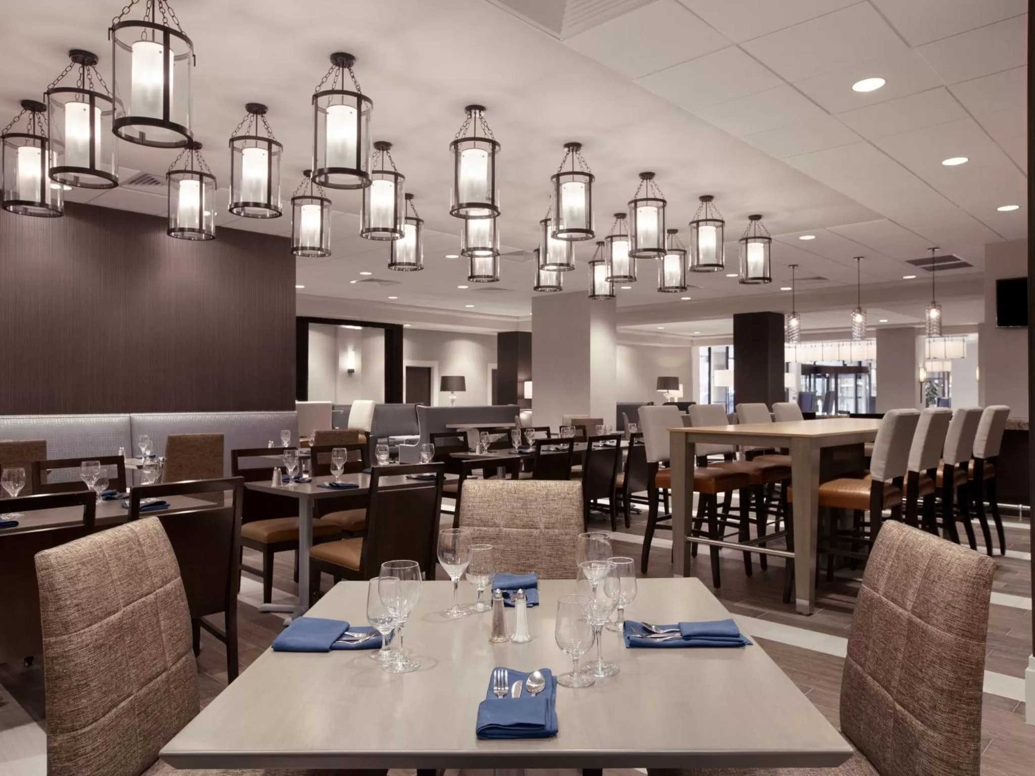 Restaurant/places to eat in Wyndham Philadelphia-Historic District