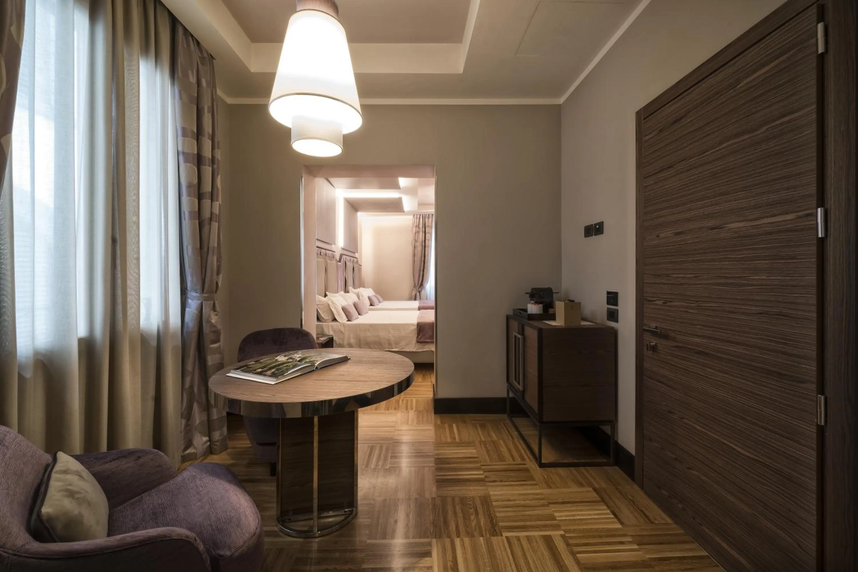 Living room, Bed in Solo Experience Hotel