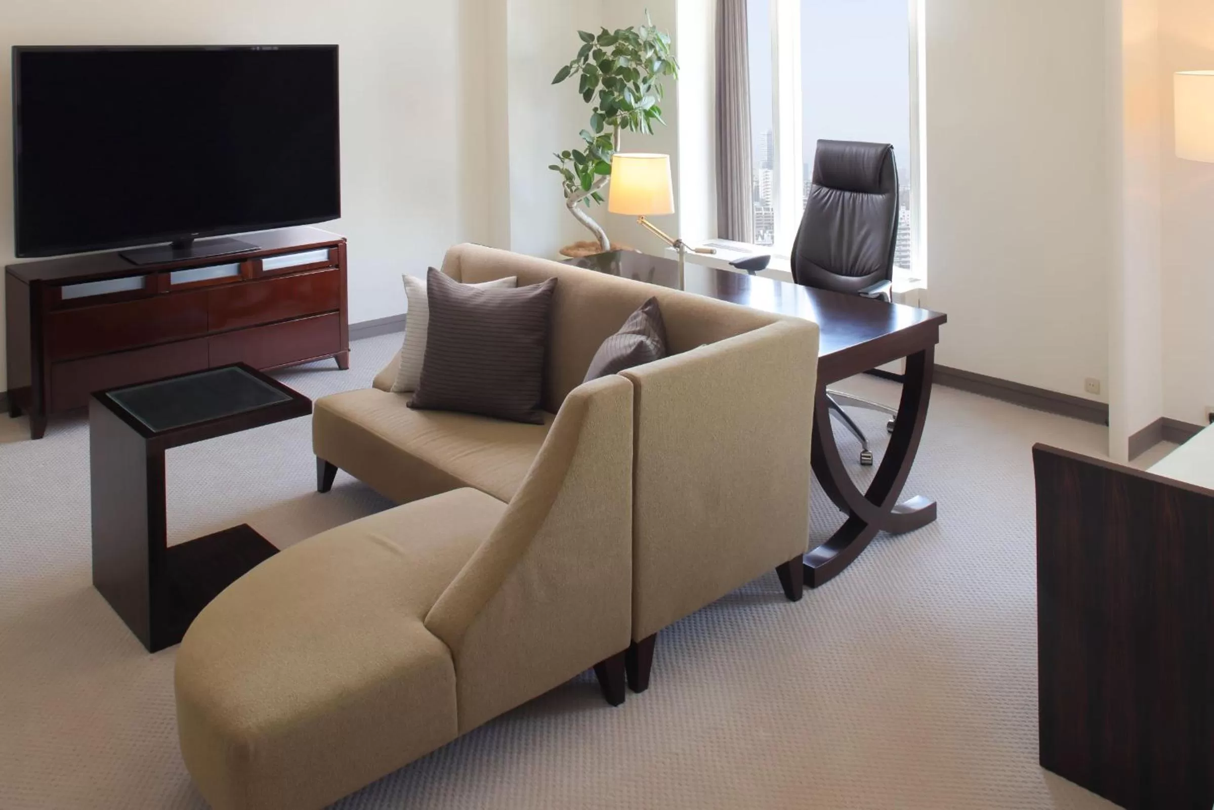 Photo of the whole room in Sheraton Miyako Hotel Osaka