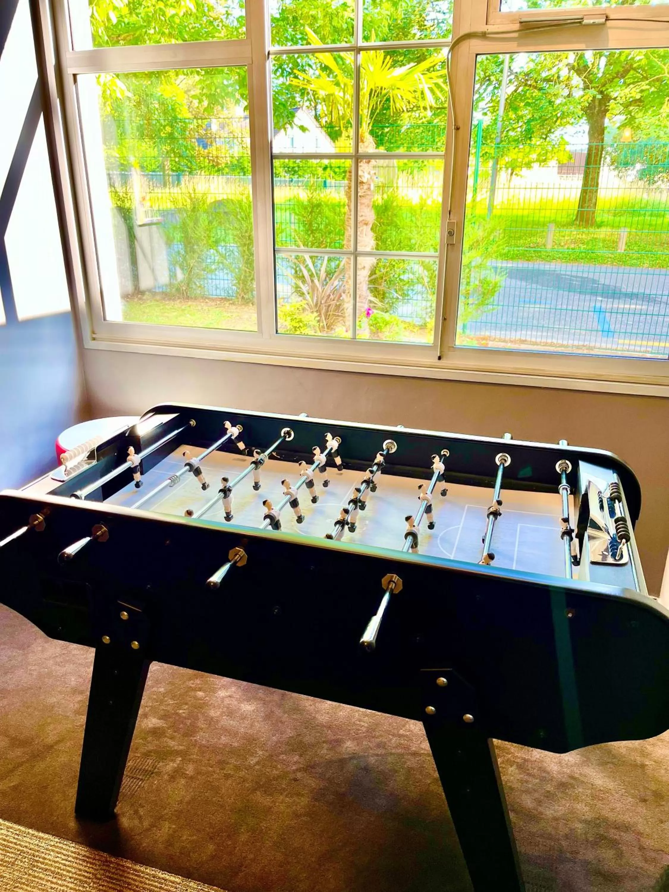 Game Room in ibis Paris Meudon Velizy