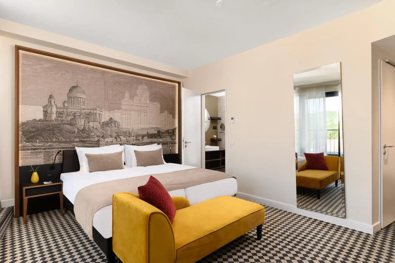 Deluxe Double Room with Bath in Grand Hotel Esztergom Deluxe Double Room with Bath in Grand Hotel Esztergom