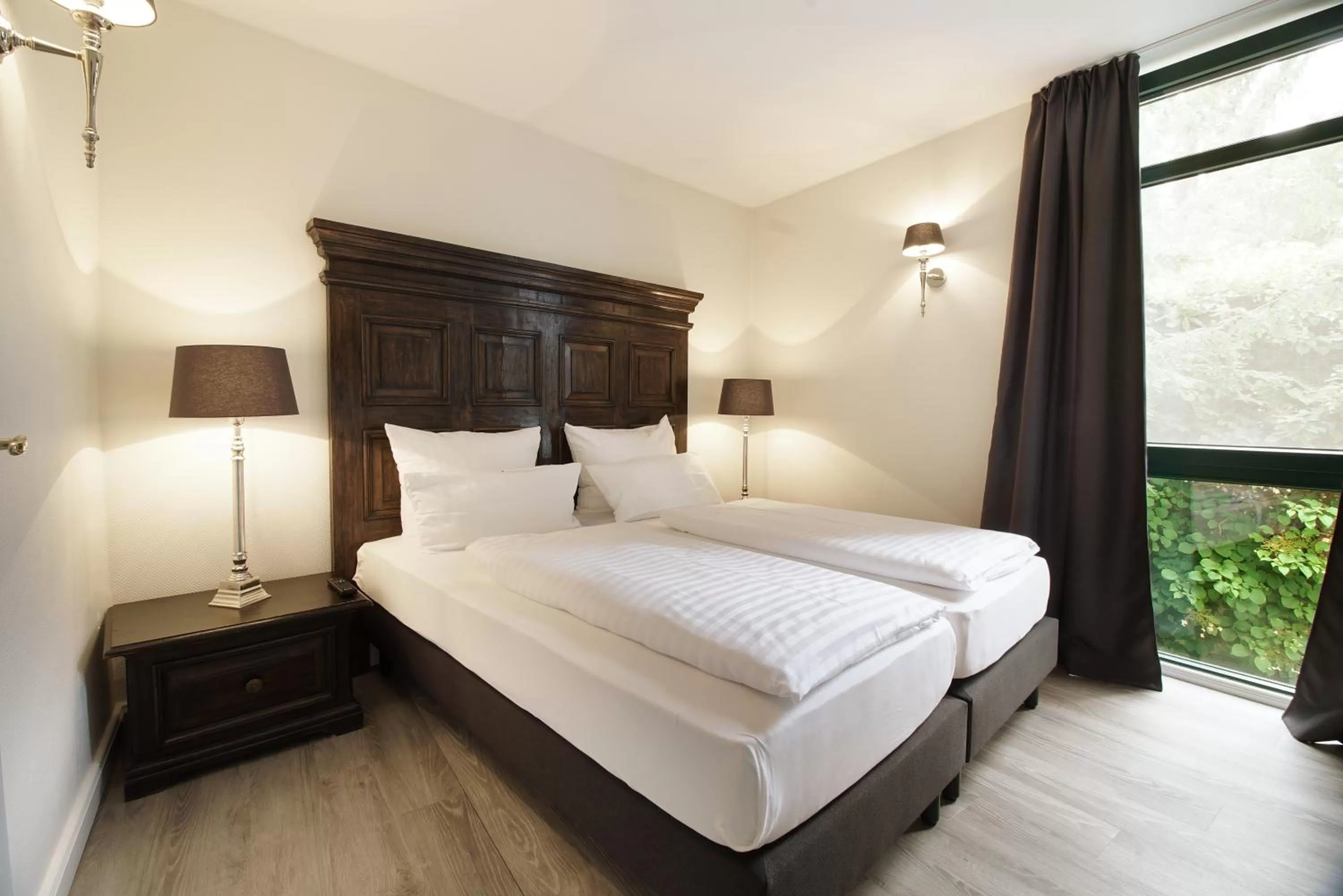 Bed in Höhen Hotel Viersen