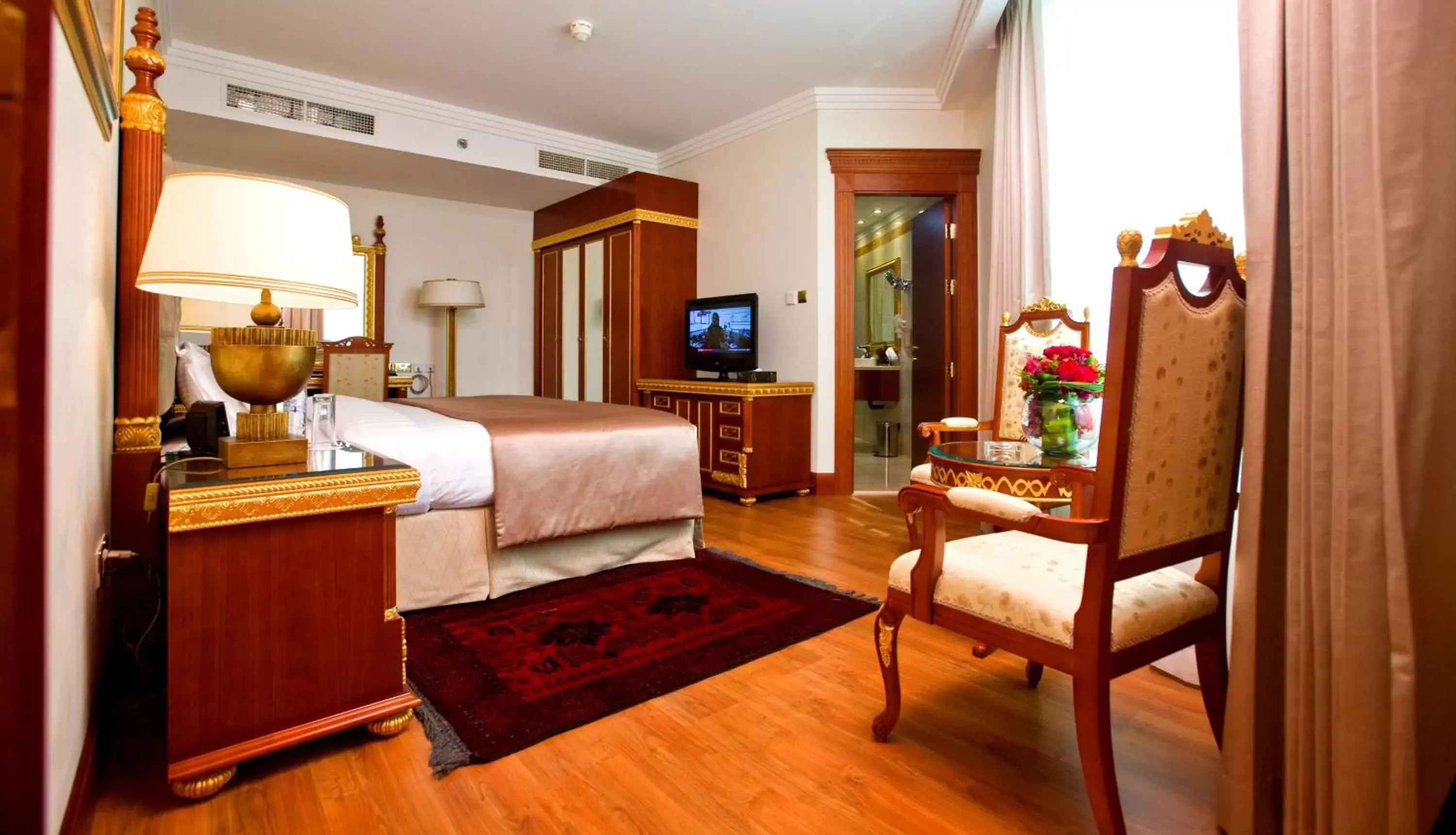 Executive Suite in Holiday International Hotel Embassy District Executive Suite in Holiday International Hotel Embassy District