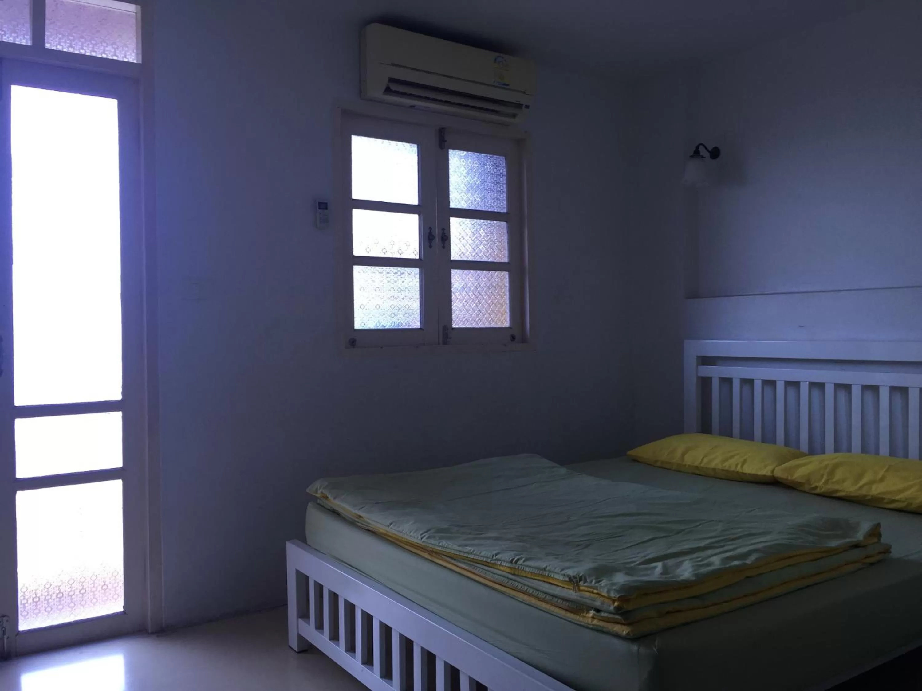 Bedroom, Bed in Roof View Place