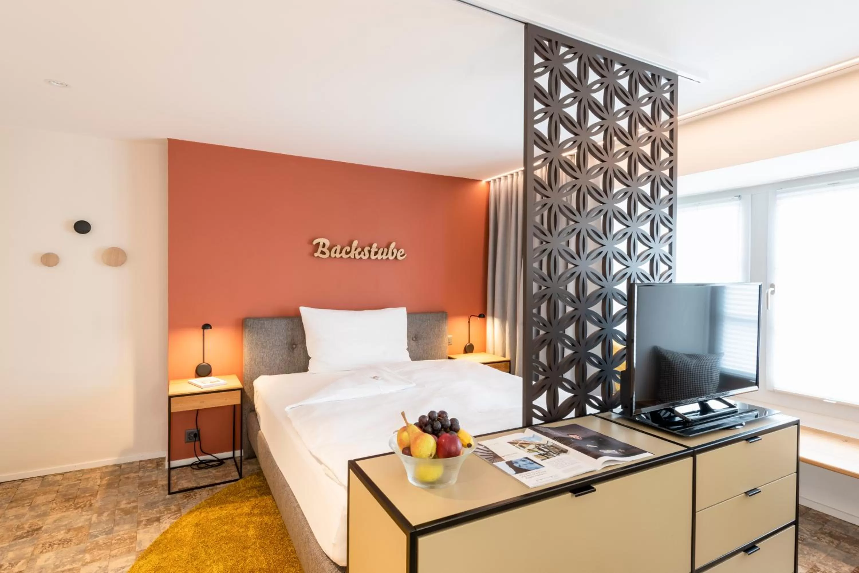 TV and multimedia, Bed in Hotel an der Aare Swiss Quality