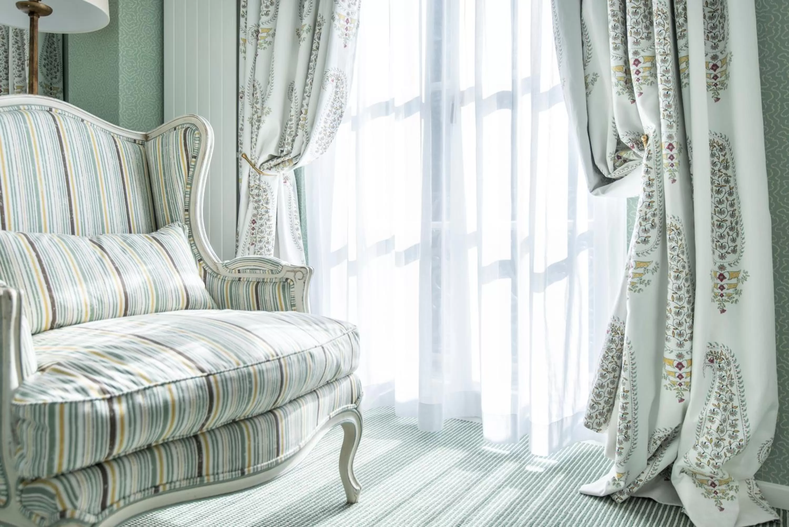 Living room, Bed in Château Gütsch