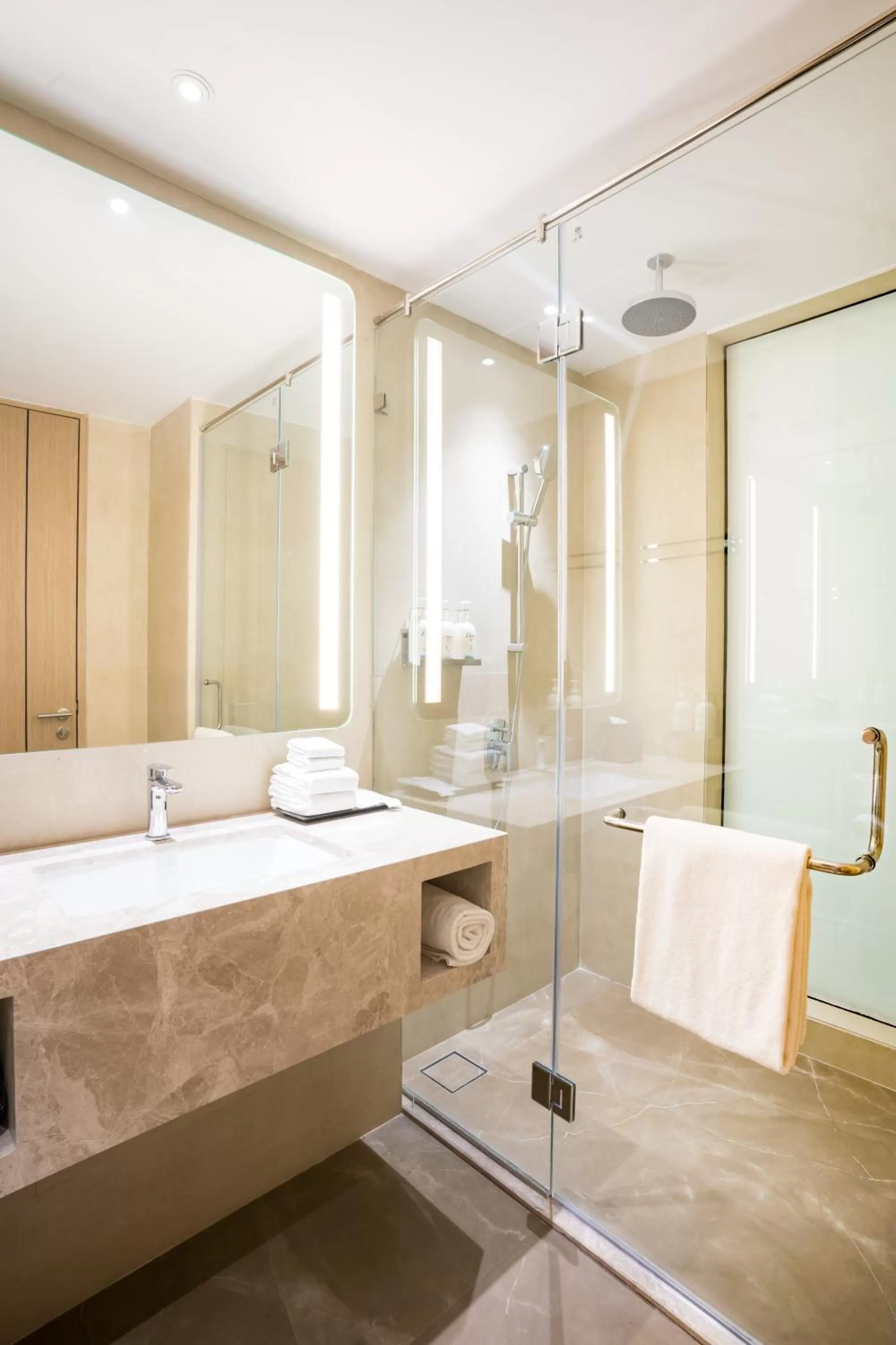 Shower in Holiday Inn Lucknow Airport by IHG