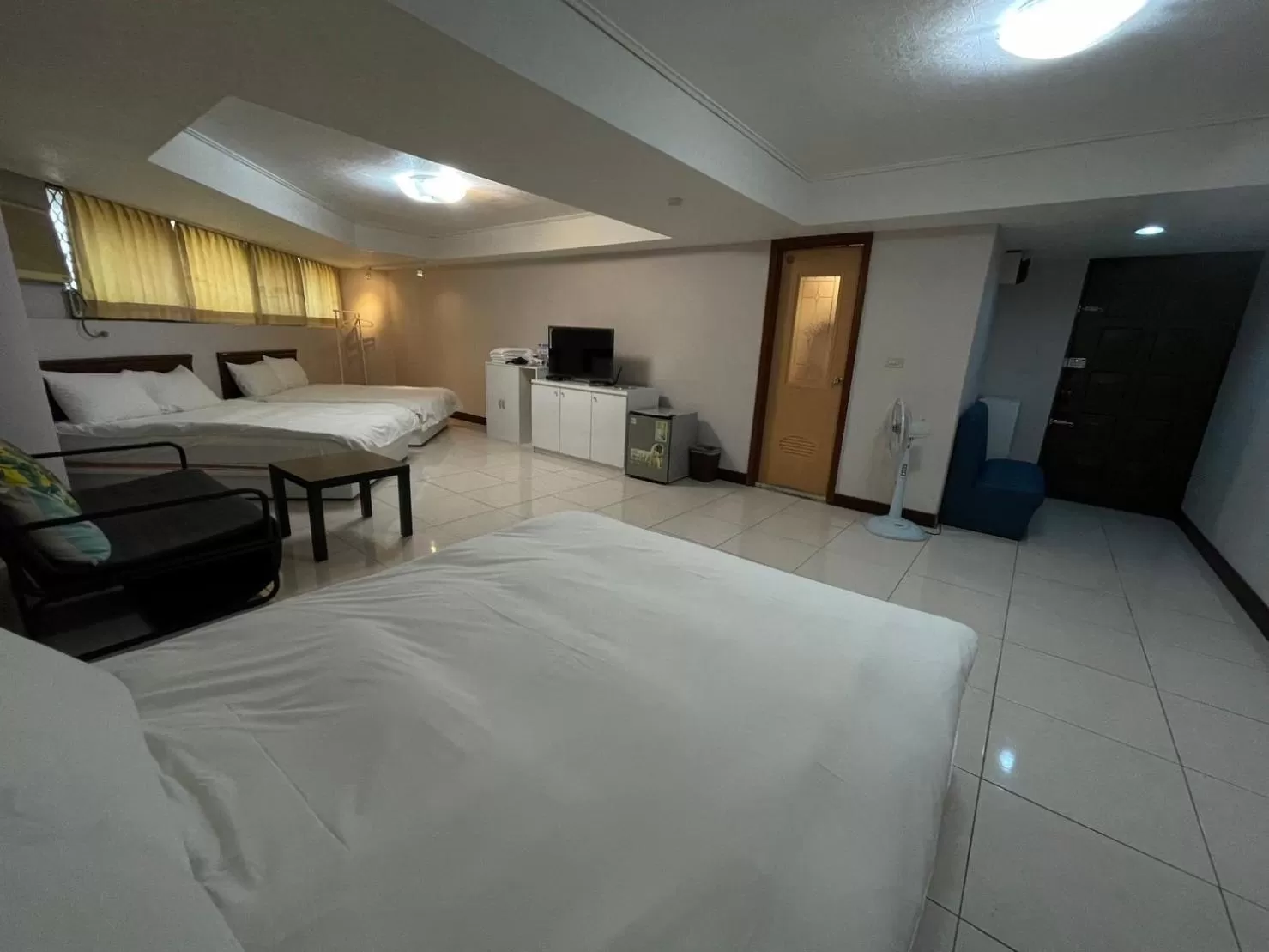 Bed in Funny Ximen Hotel