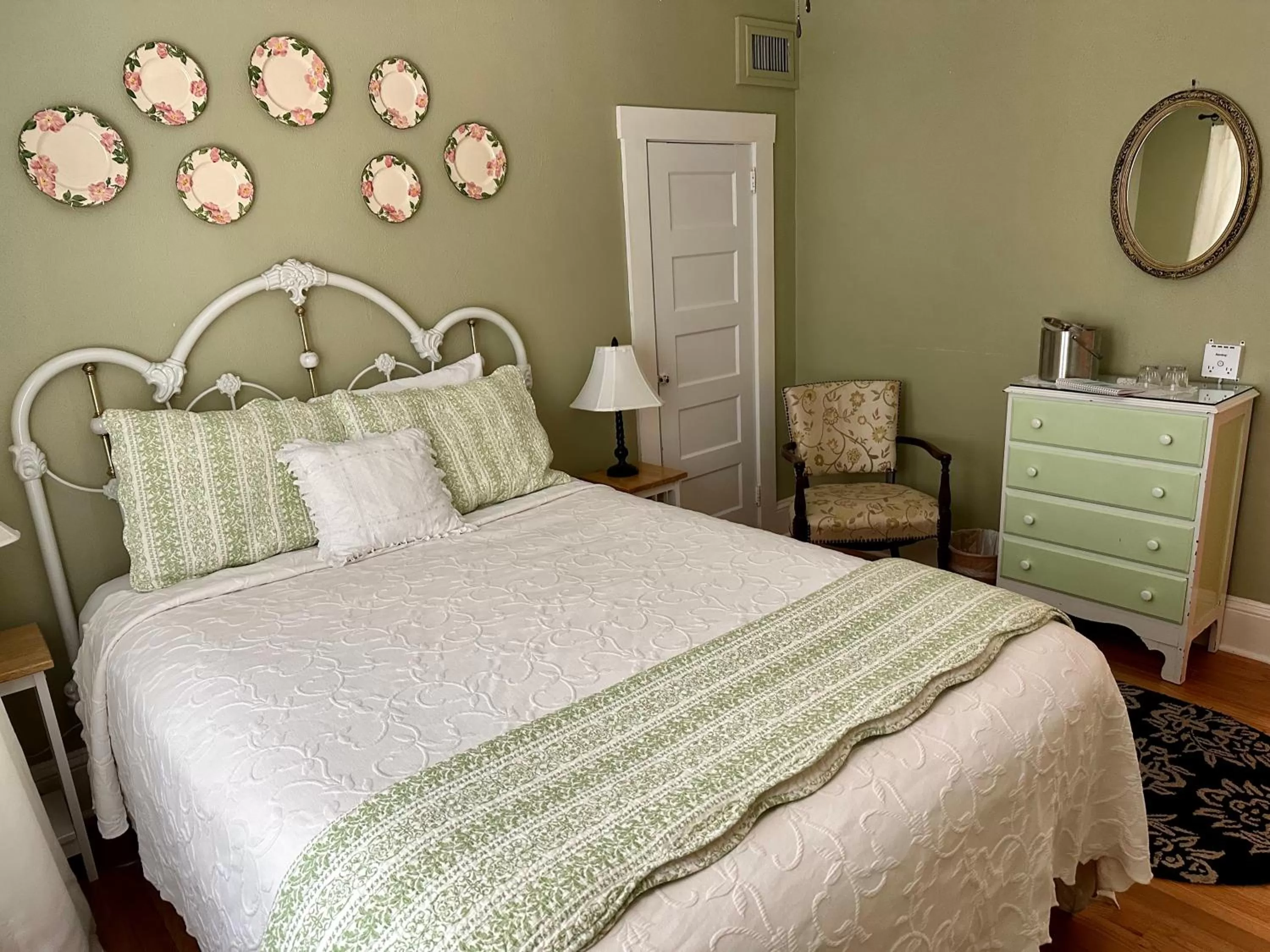 Bed in Red Rocker Inn