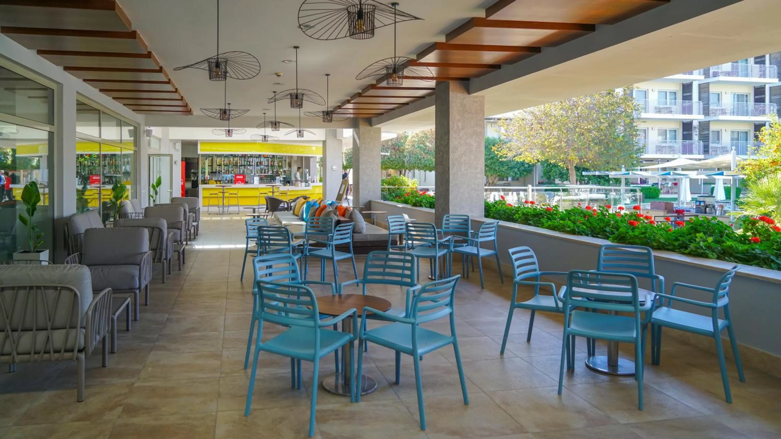 Communal lounge/ TV room in Barut B Suites