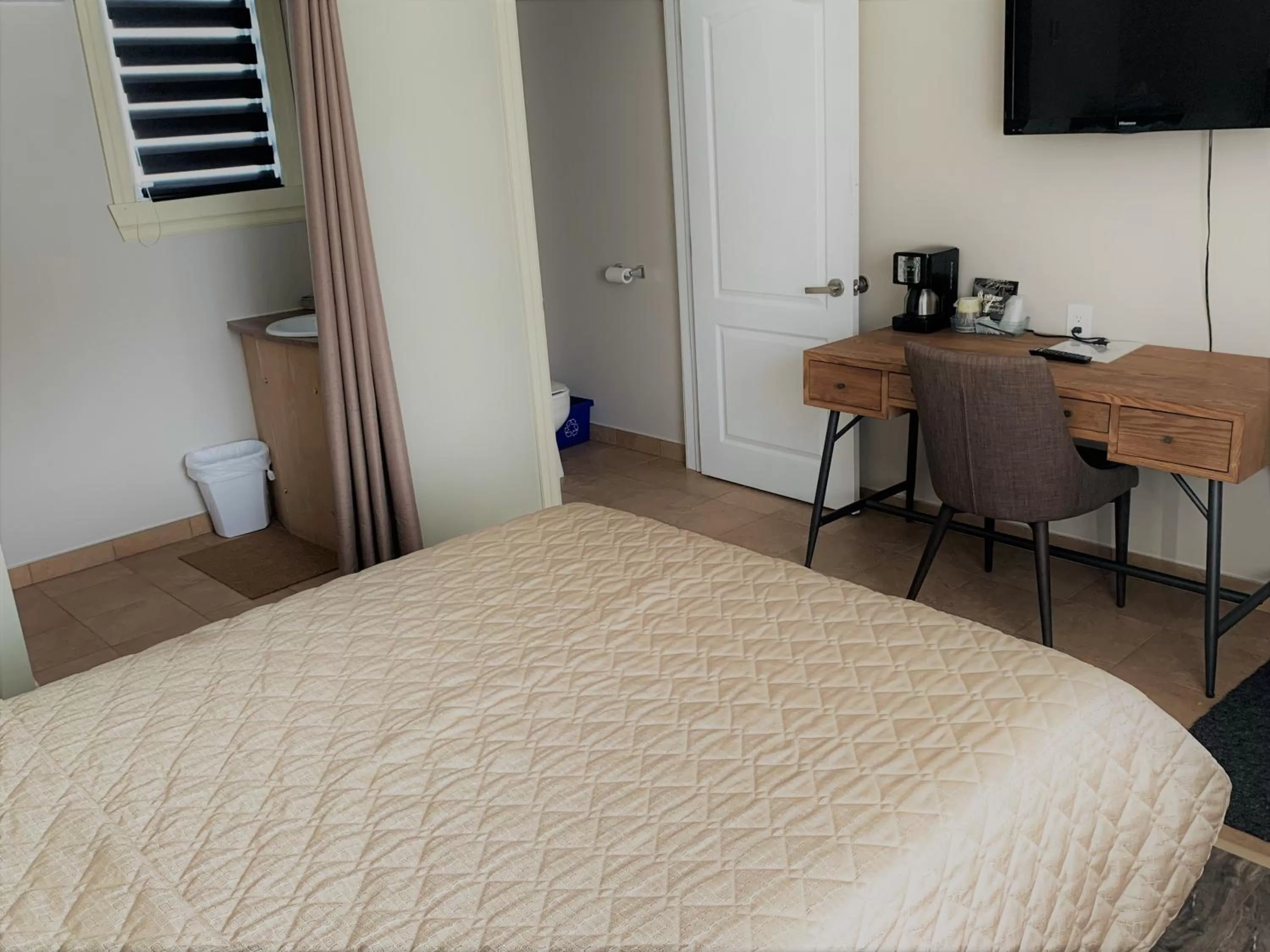 Bed in Hawberry Motel