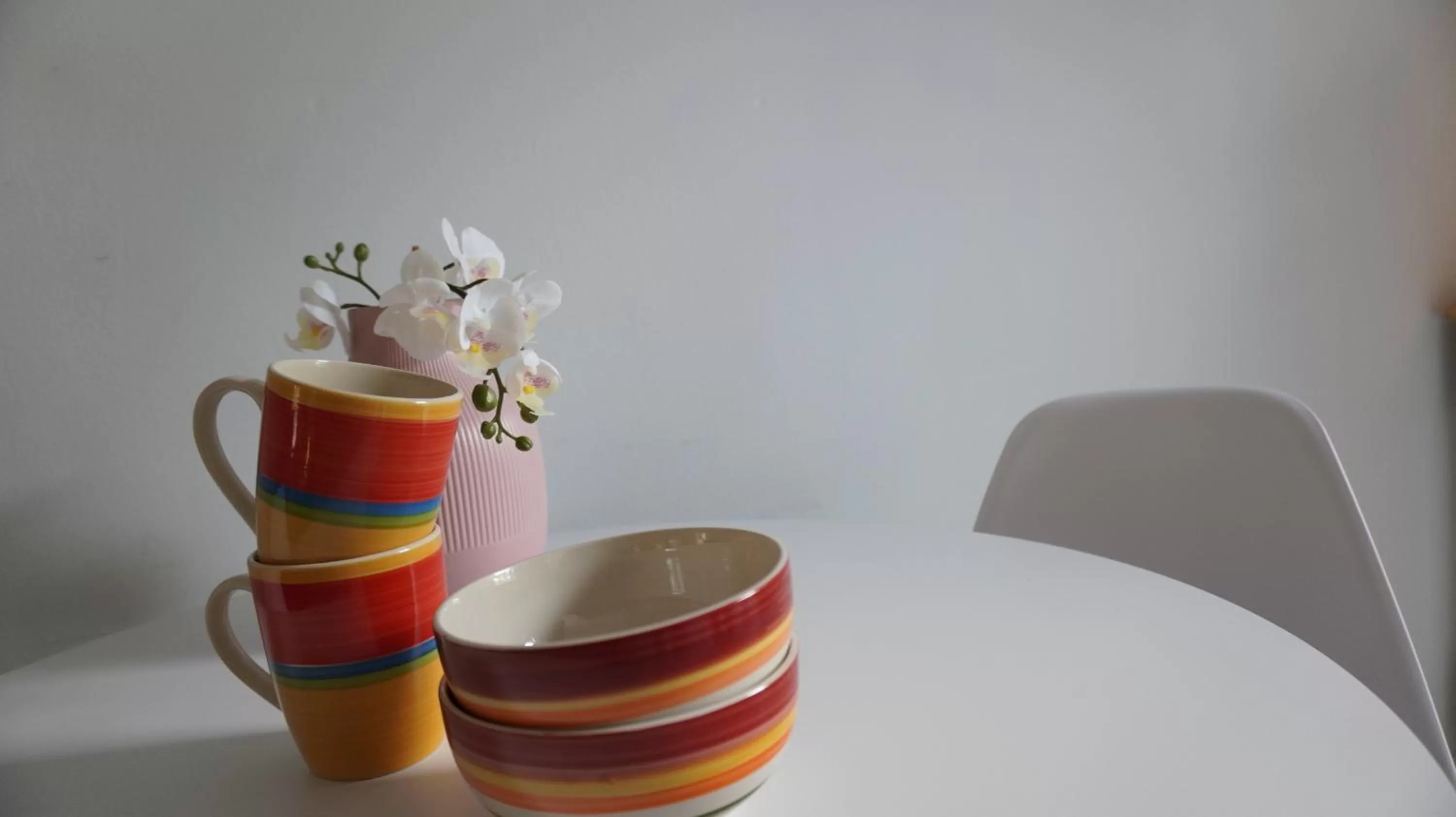 Coffee/tea facilities in 4145 By The Sea Inn & Suites