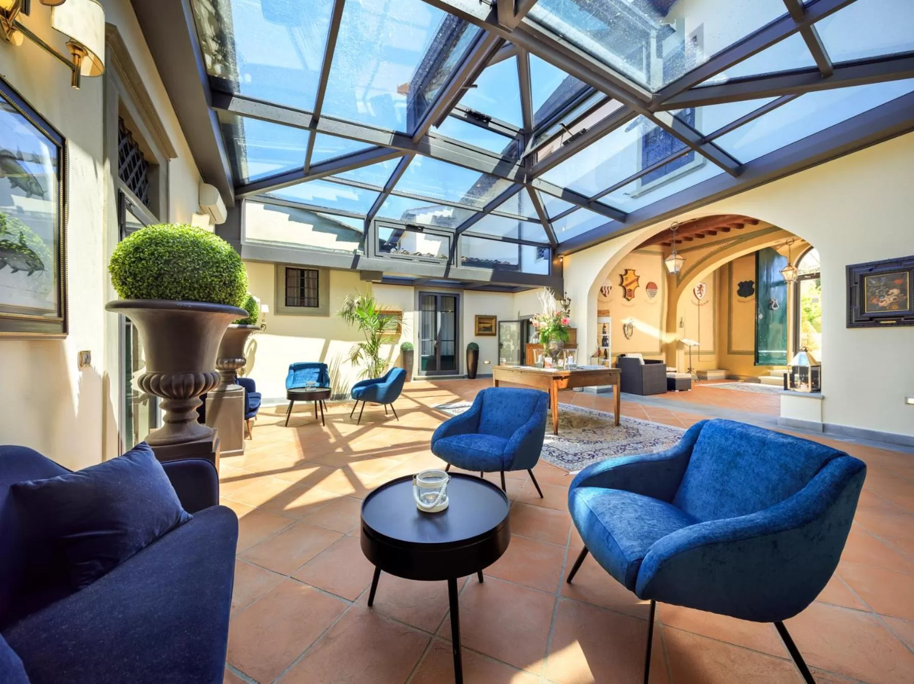 Communal lounge/ TV room in Villa Il Sasso - Dimora d'Epoca