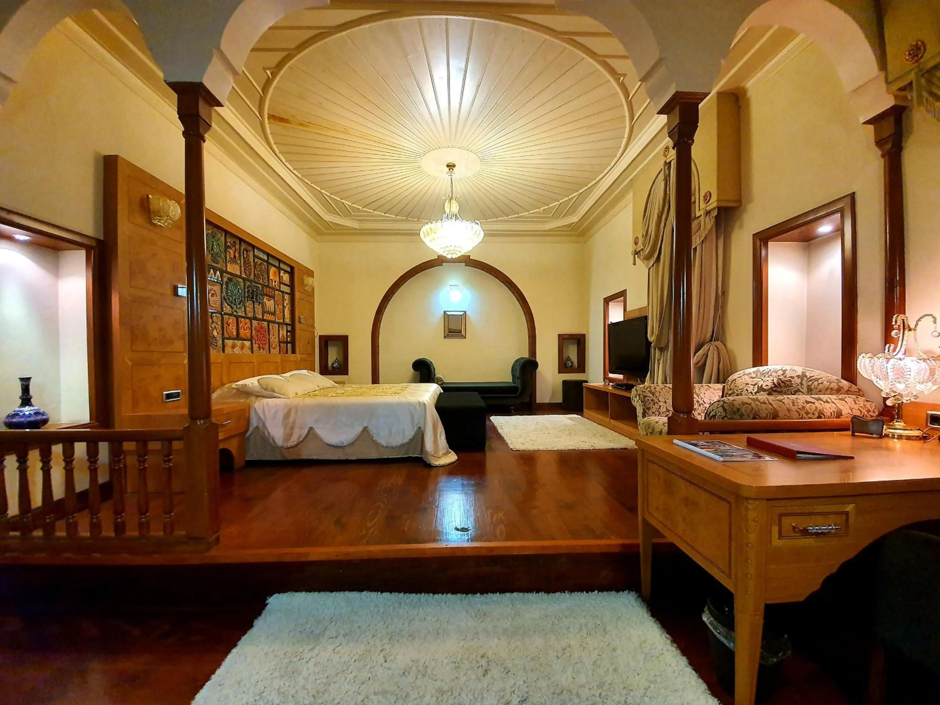 Photo of the whole room, Bed in Eski Masal Hotel - Special Class