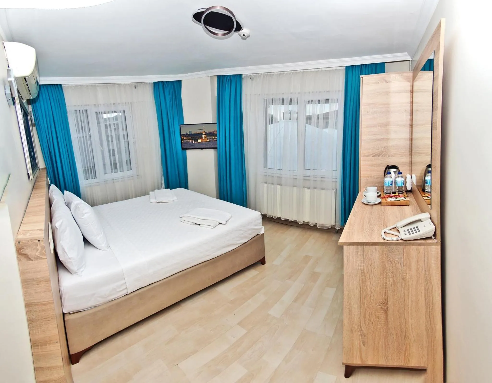 People in Le Safran Palace Hotel