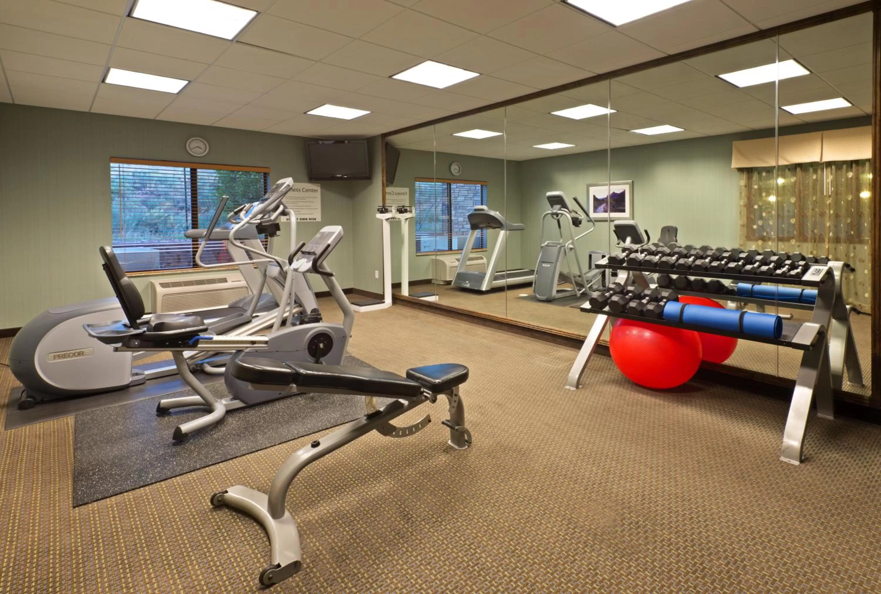 Spa and wellness centre/facilities in Holiday Inn Express & Suites Richfield by IHG