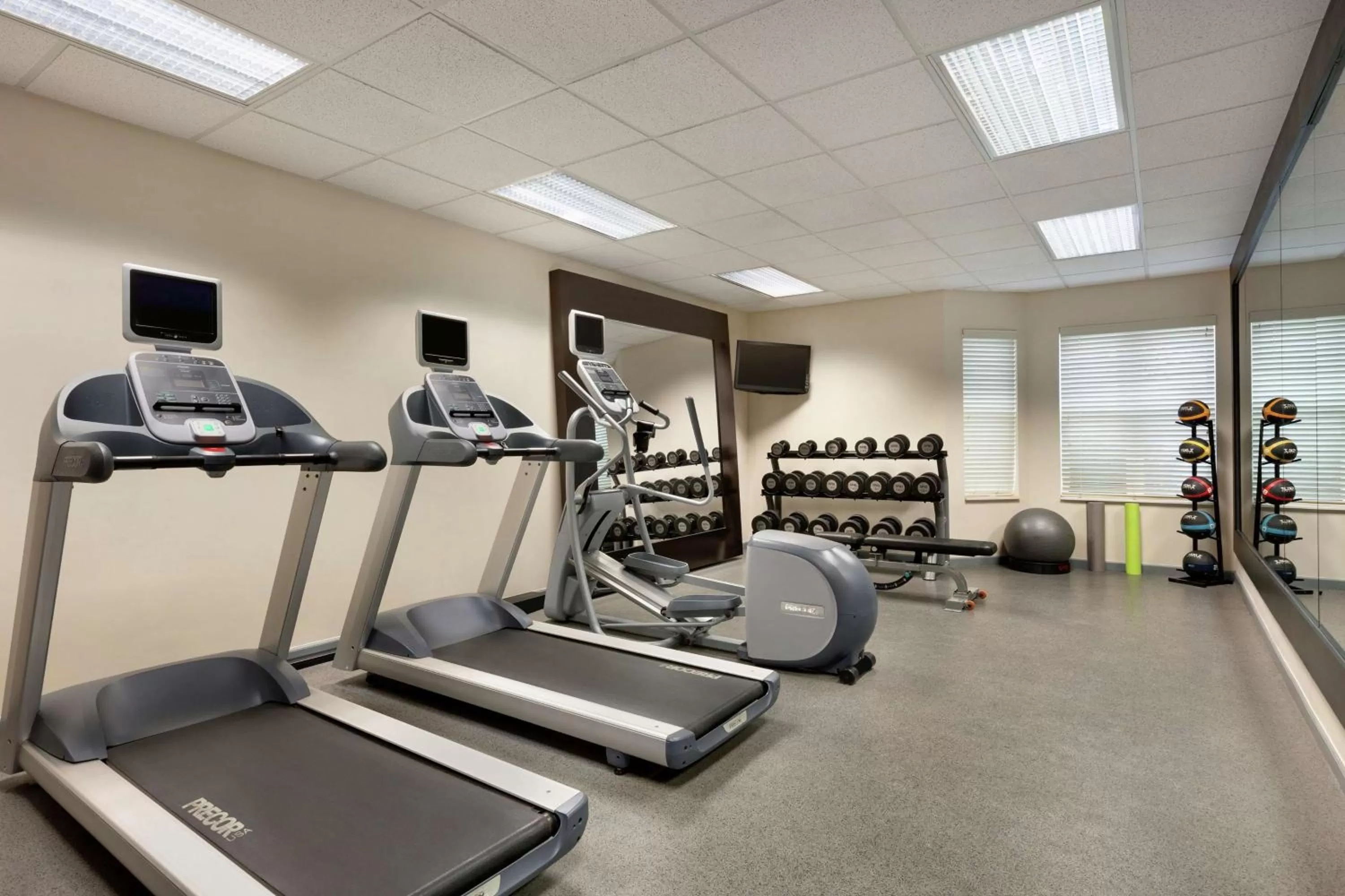 Fitness centre/facilities in Homewood Suites by Hilton Dallas-Arlington