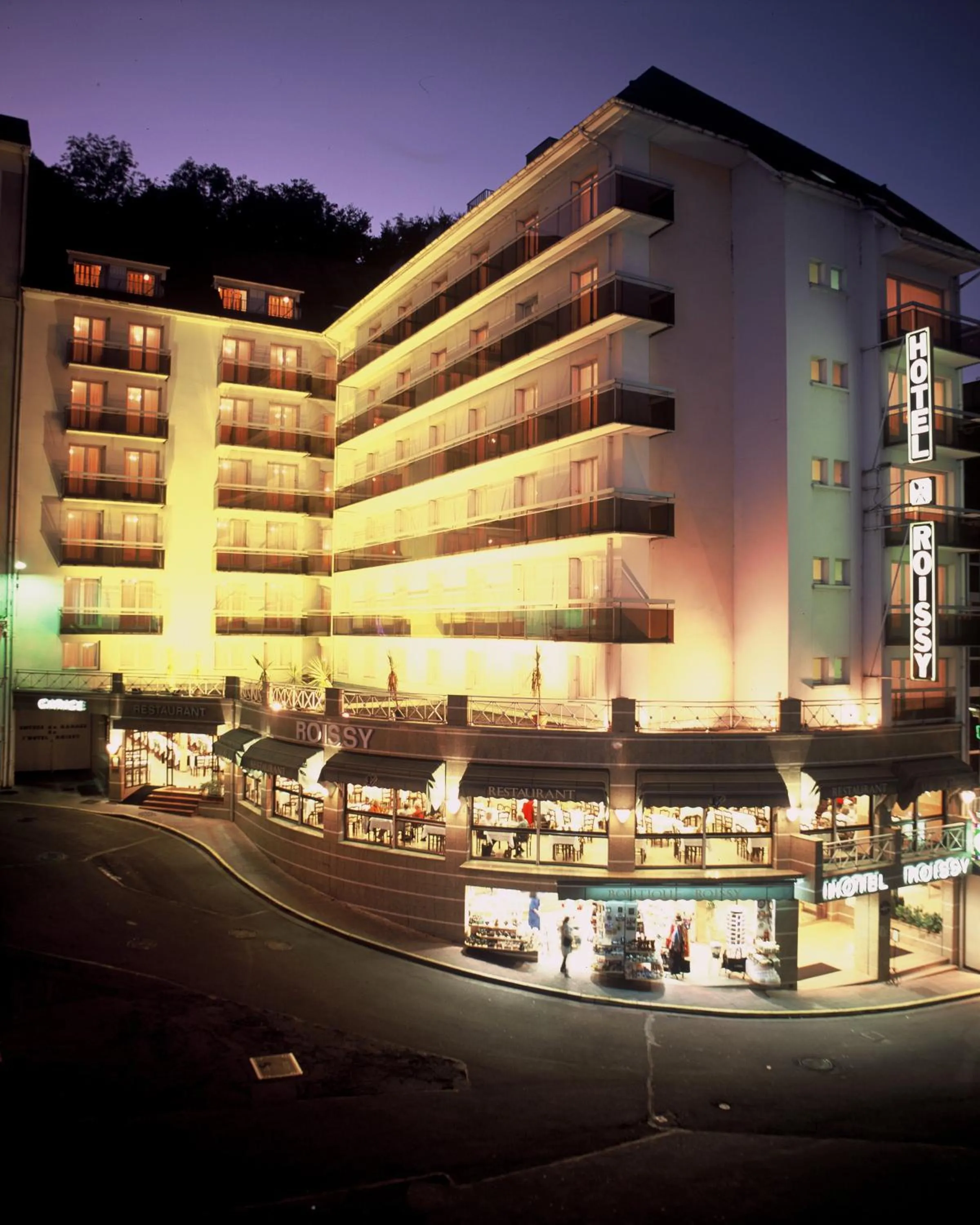 Facade/entrance in Hôtel Roissy
