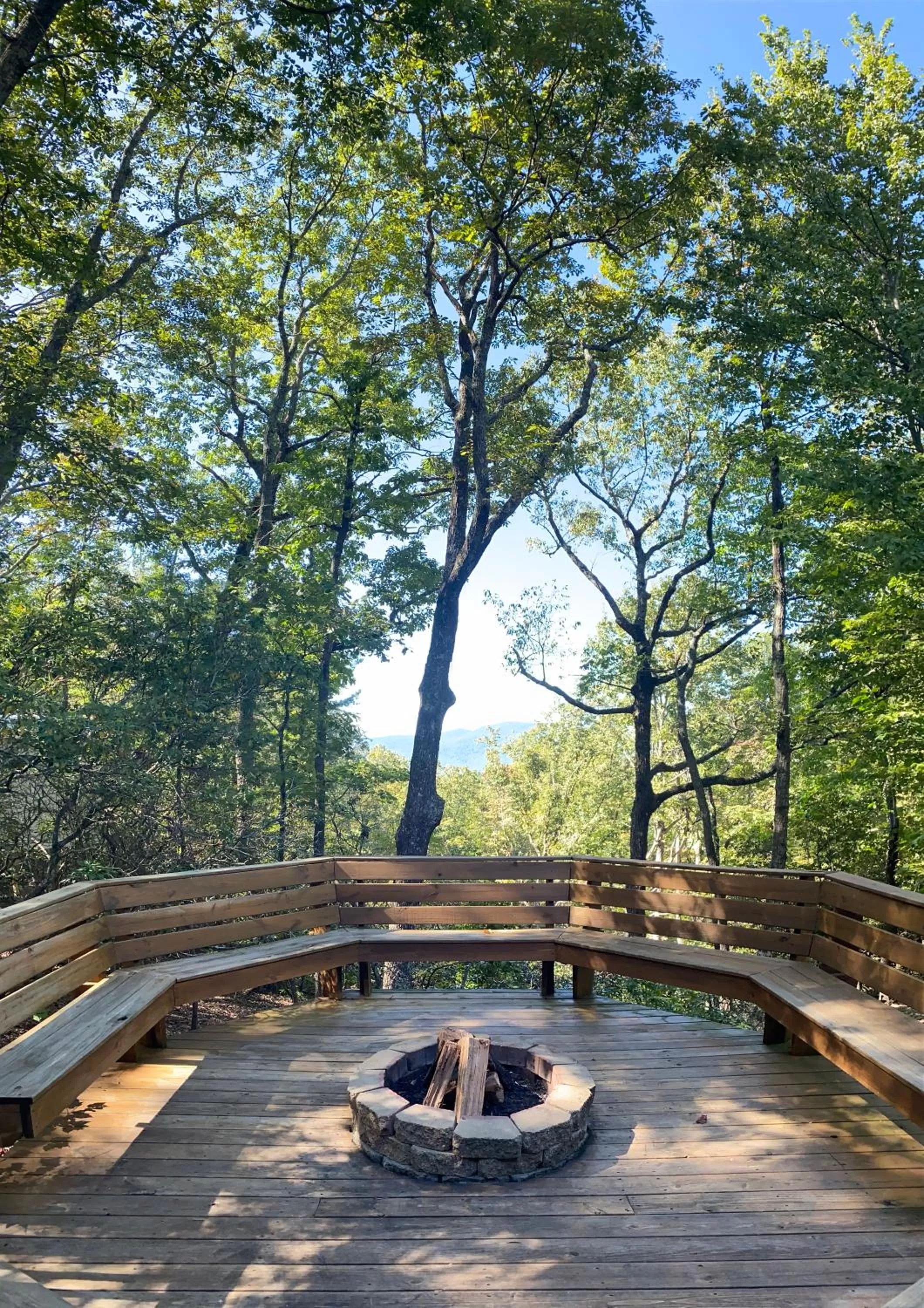Mountain view, Swimming Pool in Barefoot Hills
