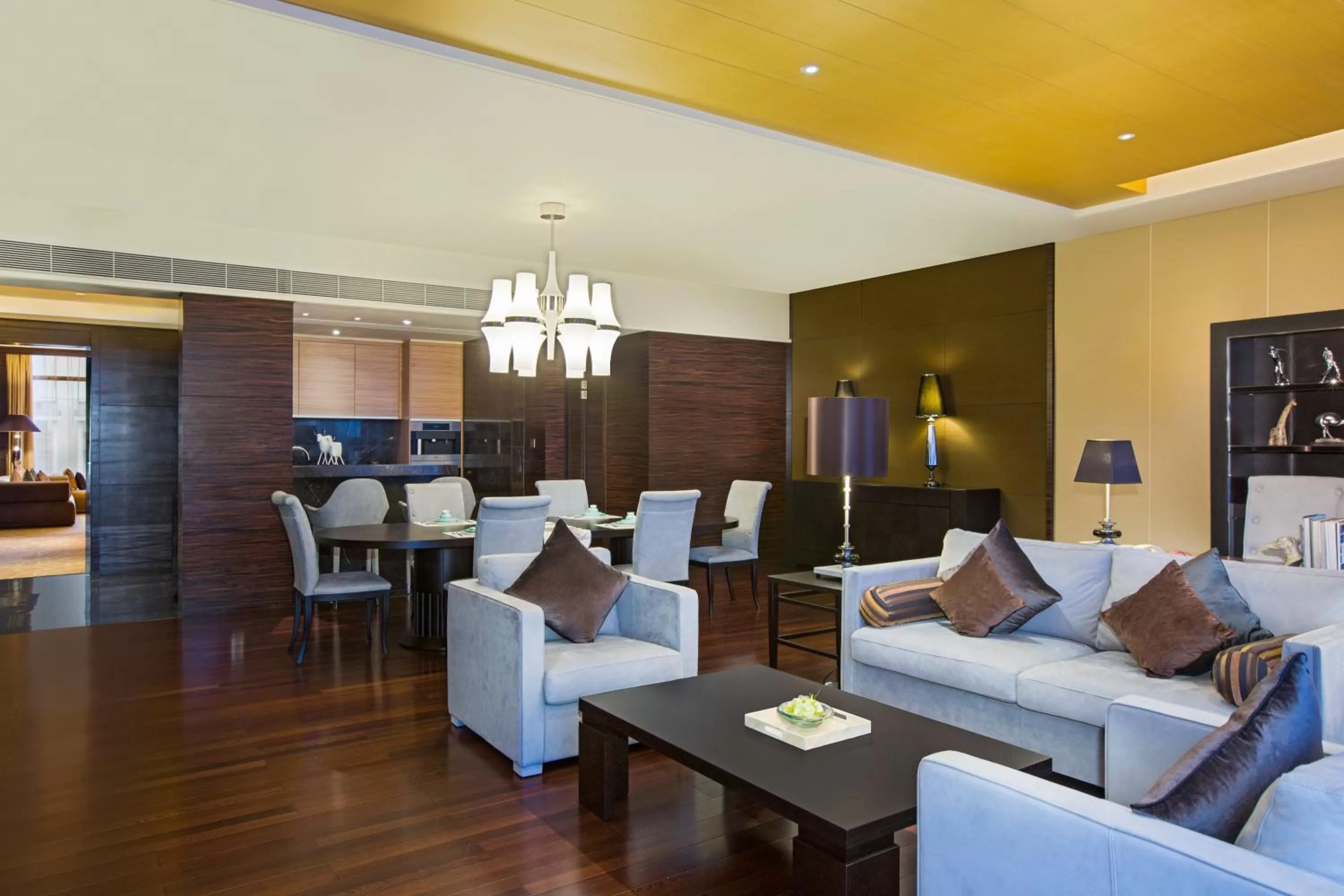 Photo of the whole room in Crowne Plaza Guangzhou Huadu by IHG