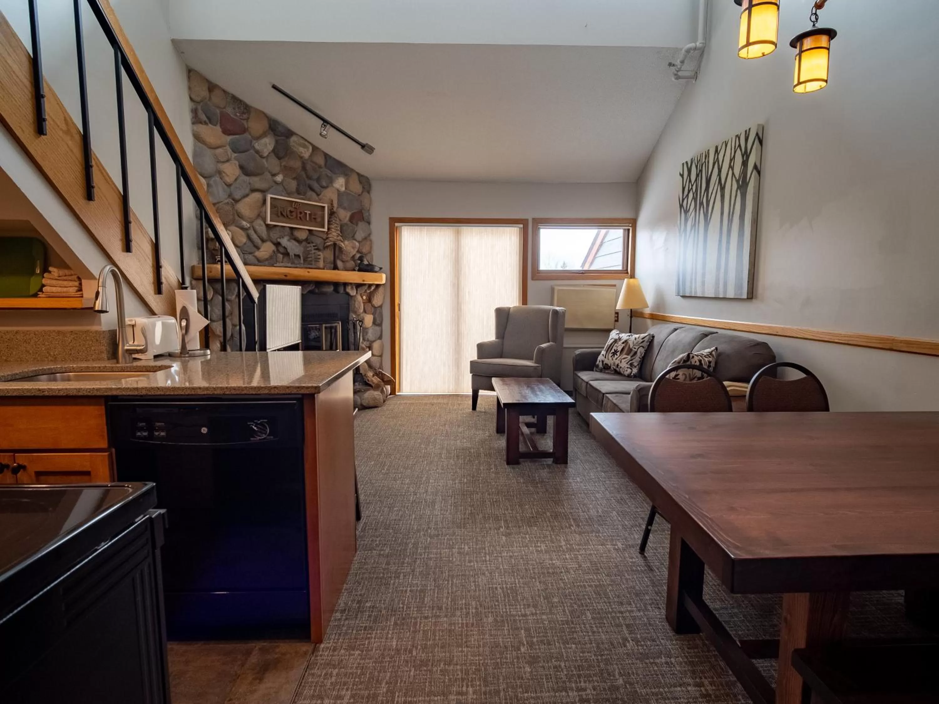 Seating area in Caribou Highlands Lodge