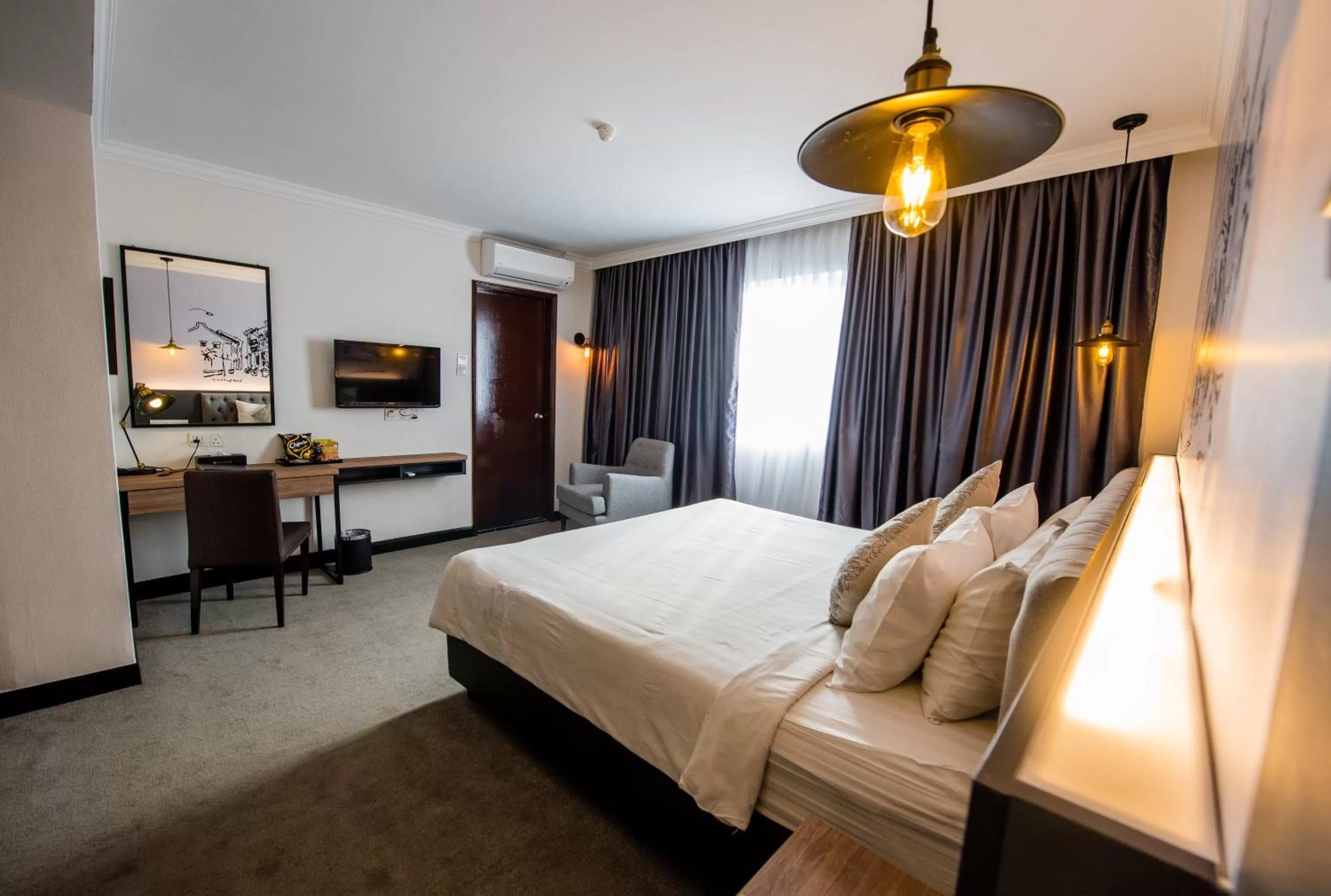 Bed in Merchant Hotel