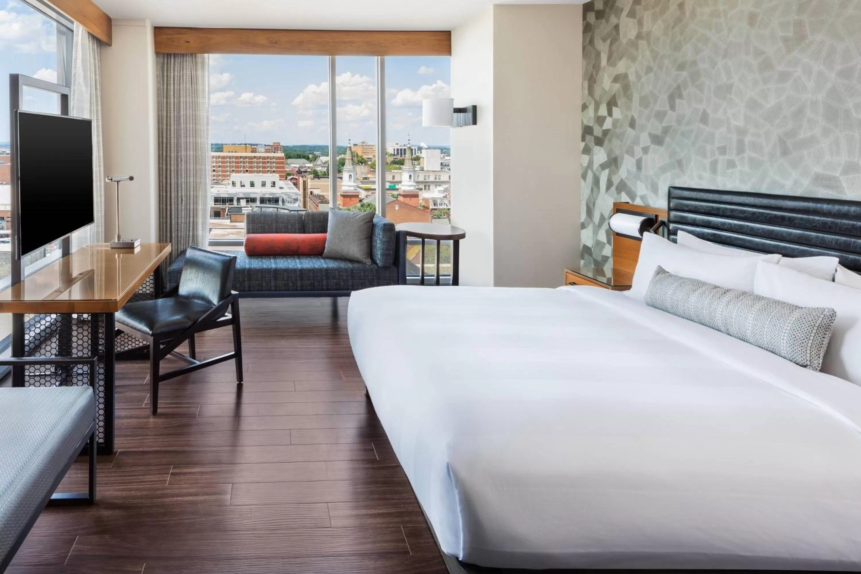 Photo of the whole room, Bed in Lancaster Marriott at Penn Square