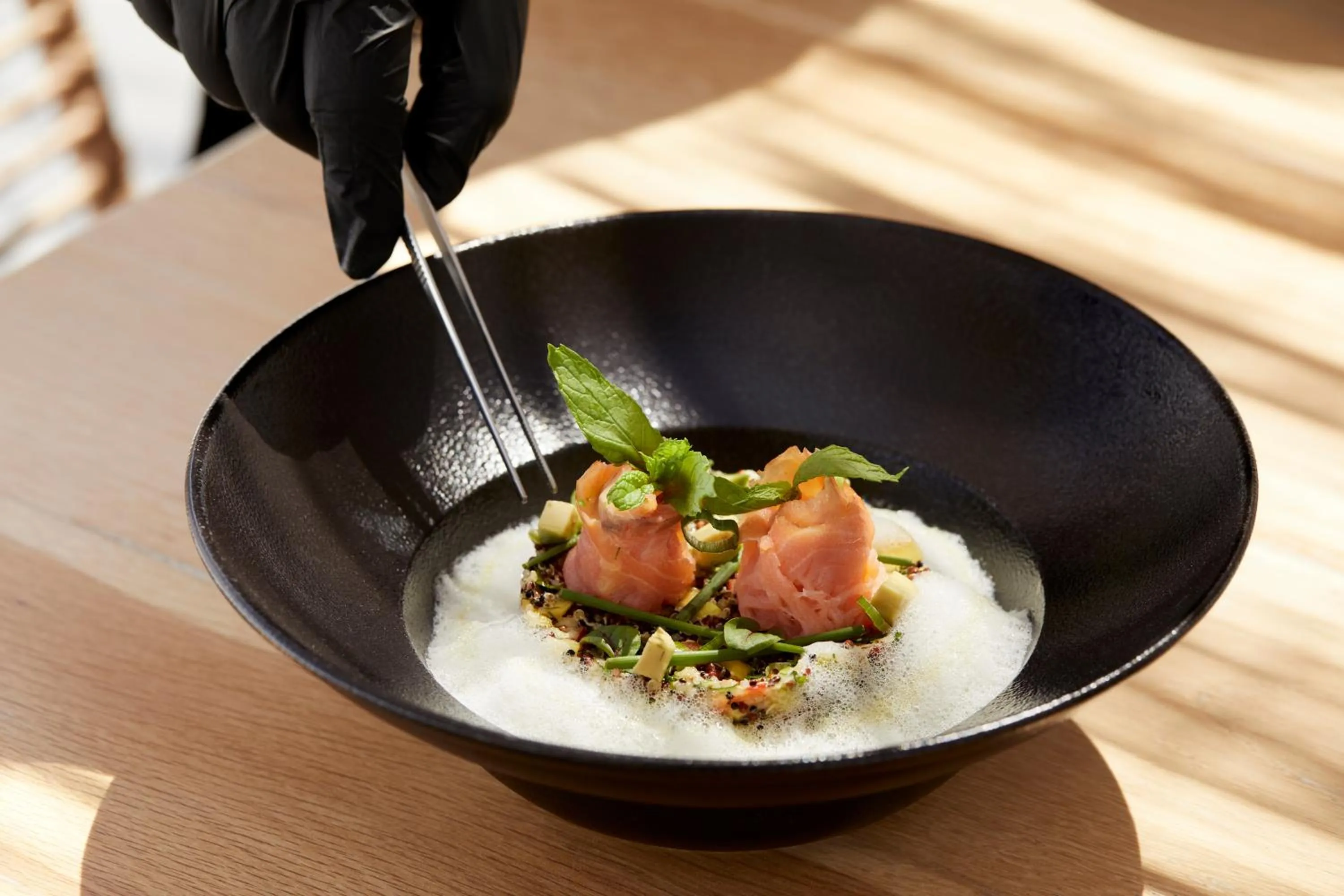 Restaurant/places to eat in Kalisti Hotel & Suites