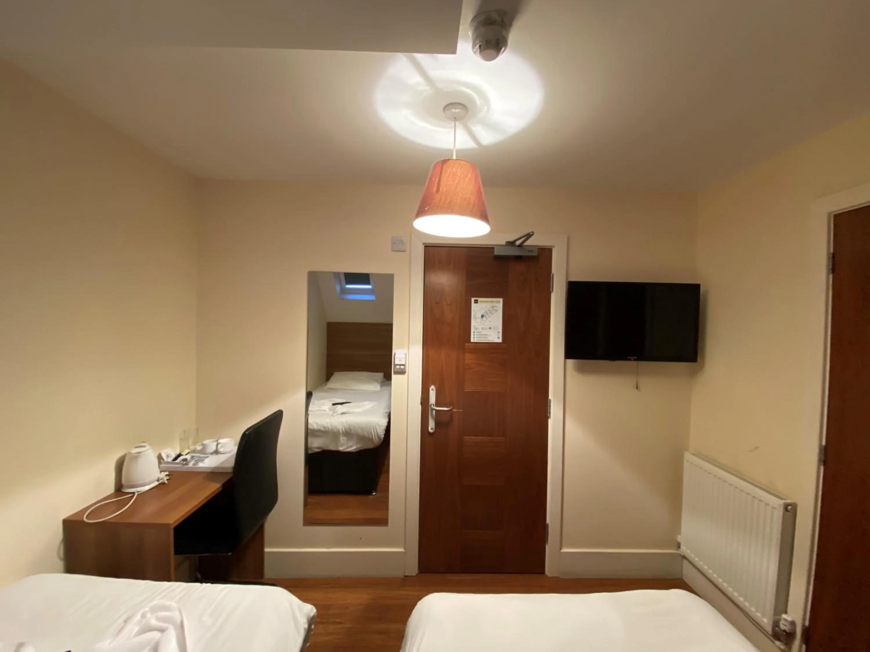 Bed in Wendover Arms Hotel