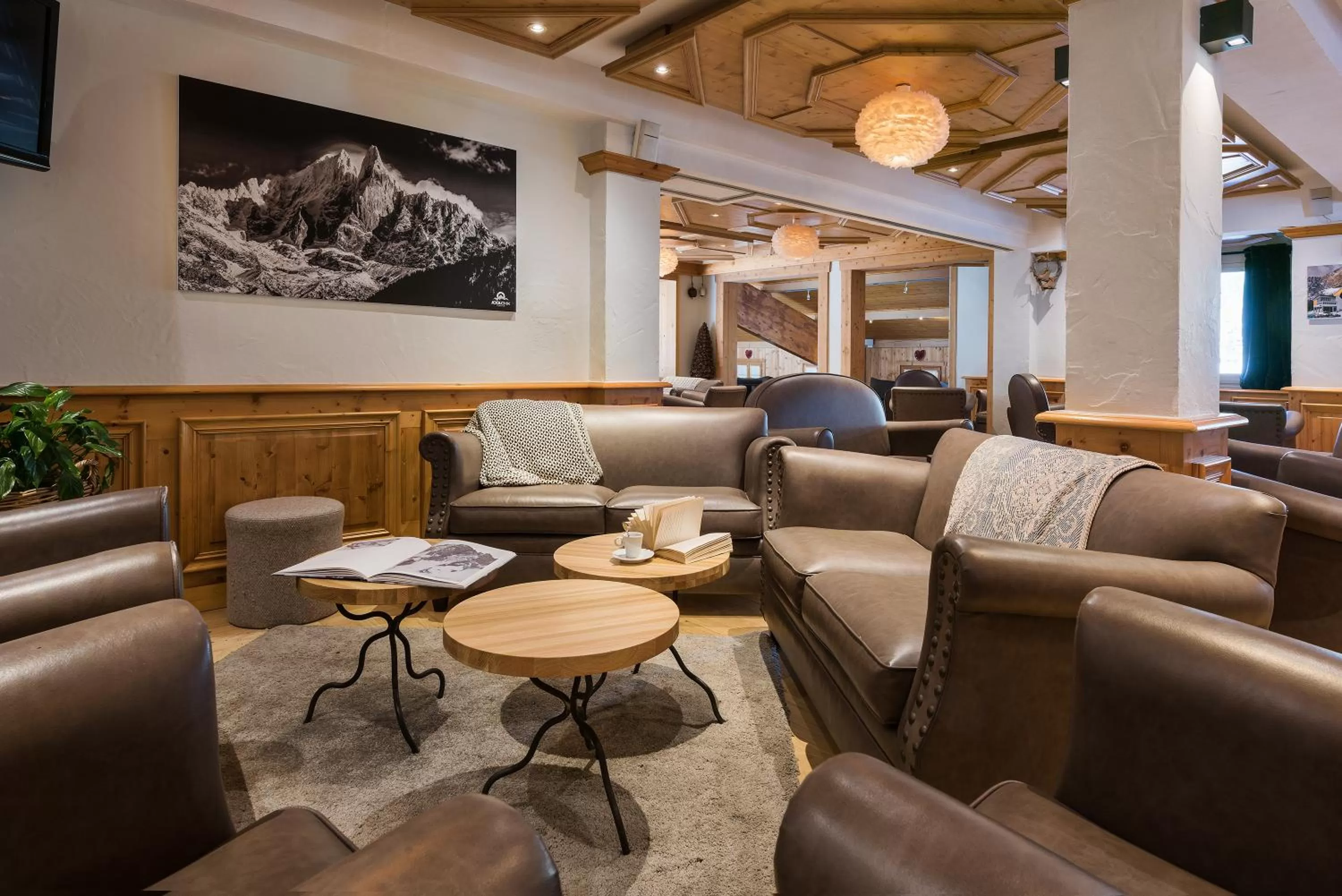 Lounge or bar in Hotel le Petit Dru