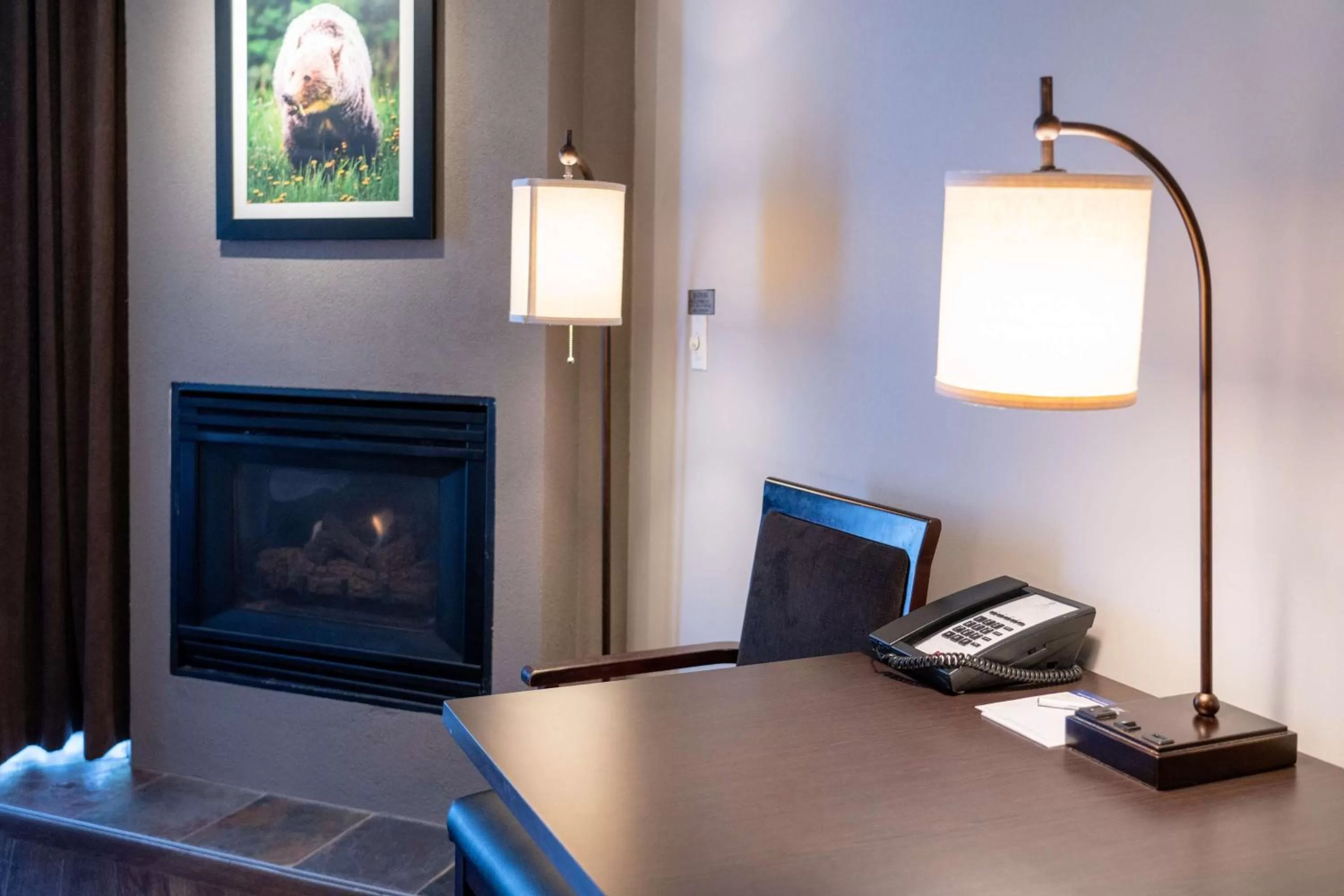 Photo of the whole room in Pocaterra Inn & Waterslide