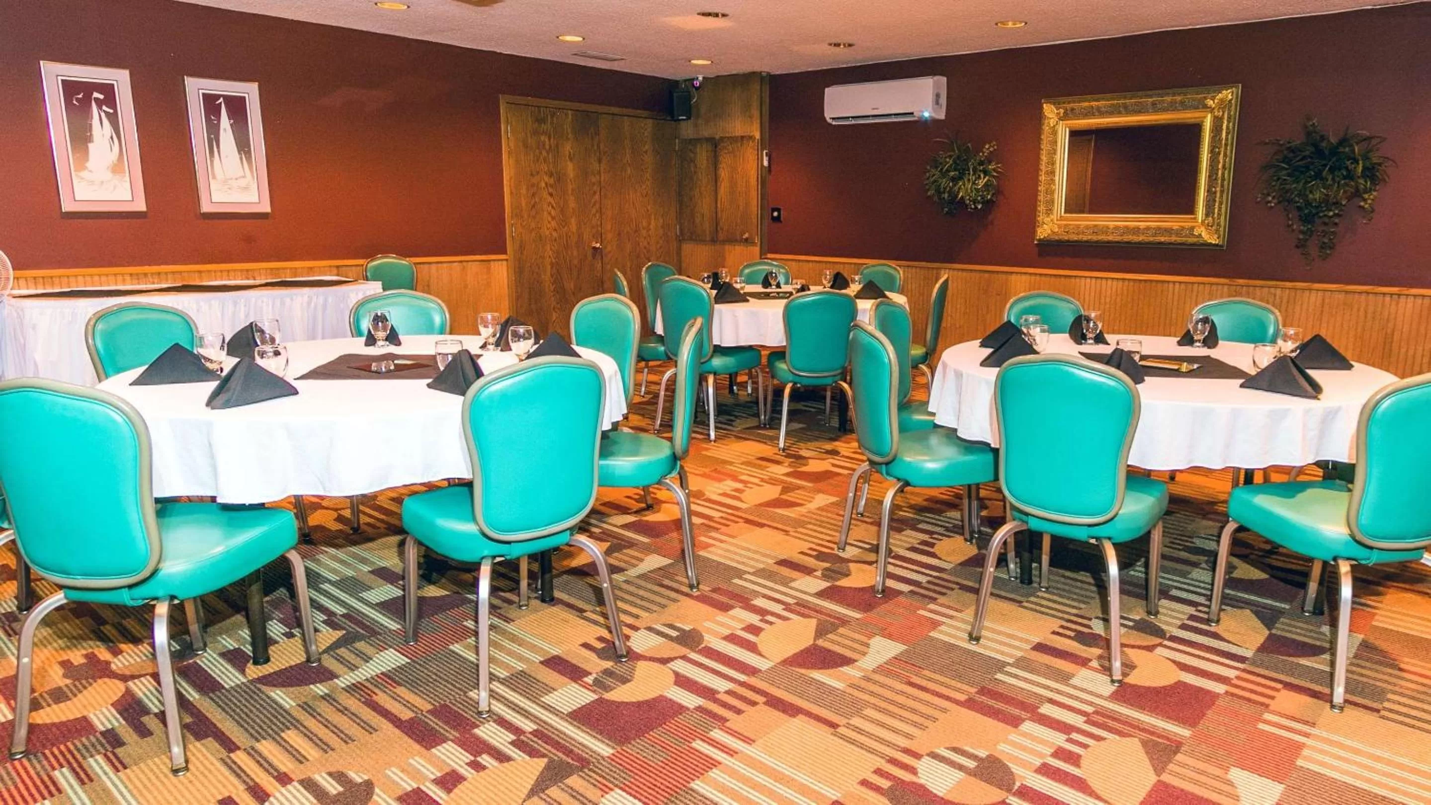 Meeting/conference room in Wrangler Inn Mobridge