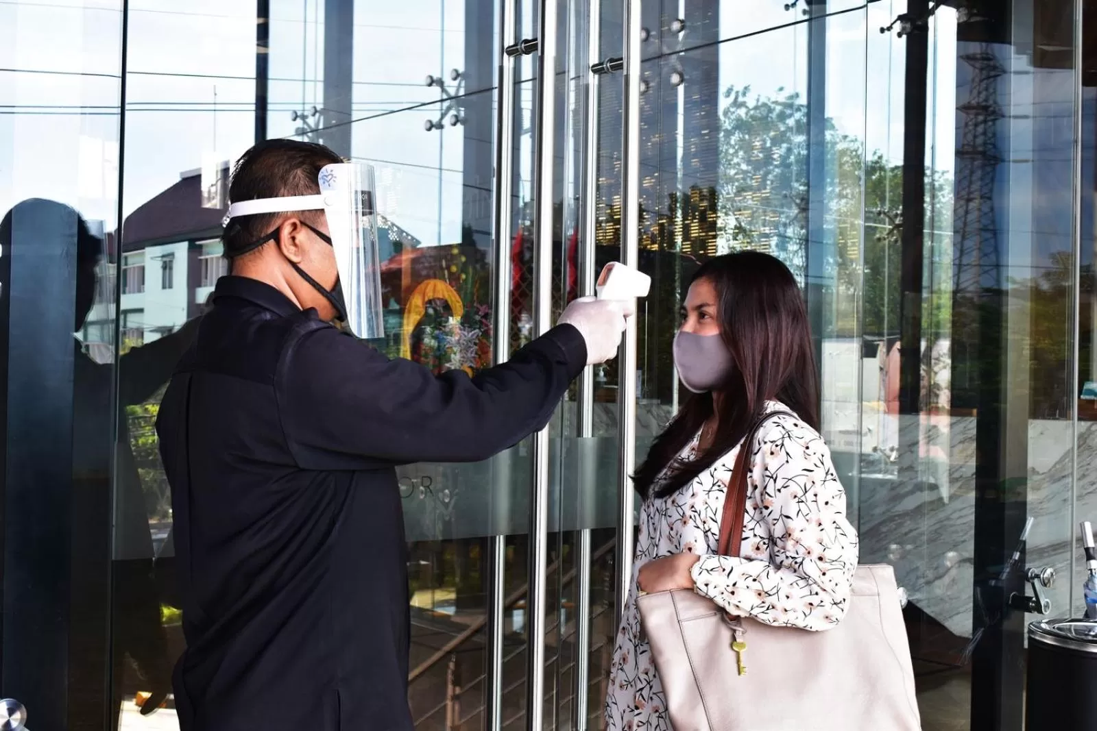 People in Luminor Hotel Airport Sidoarjo By WH , Best Choice and Strategic Location with a Rooftop area in Town