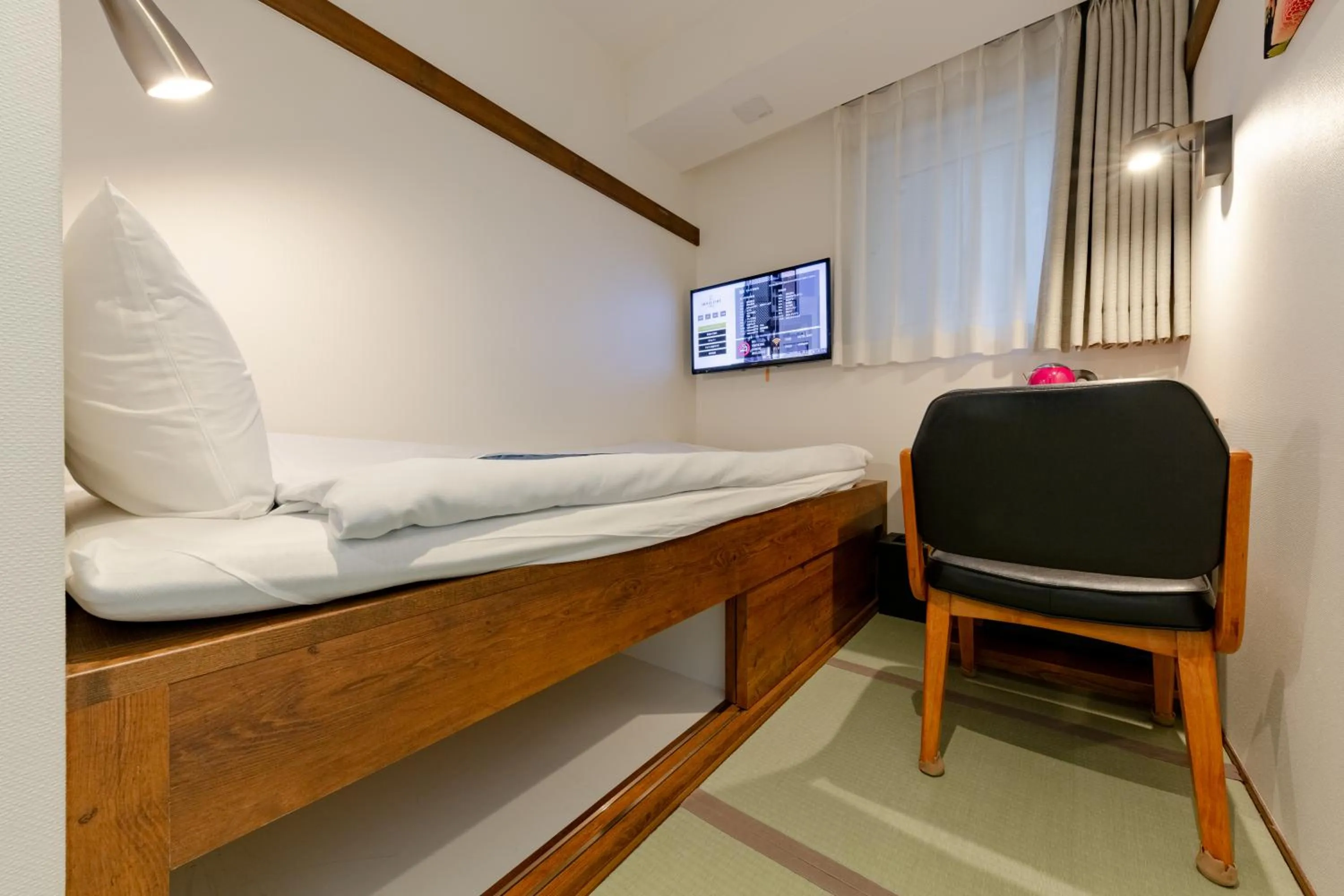 Bed in The OneFive Tokyo Shibuya