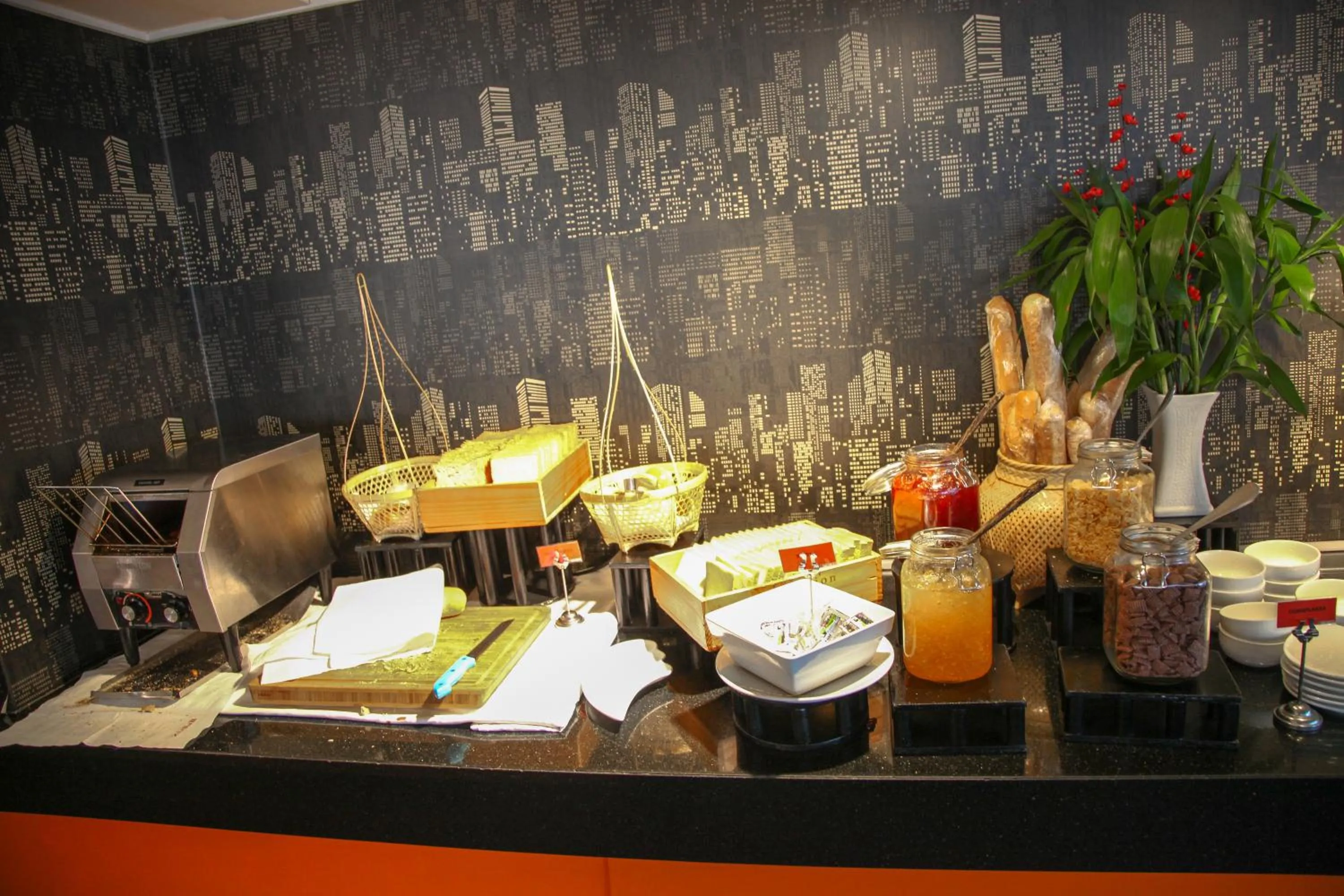 Meals in Le Fenix Sukhumvit 11 Bangkok