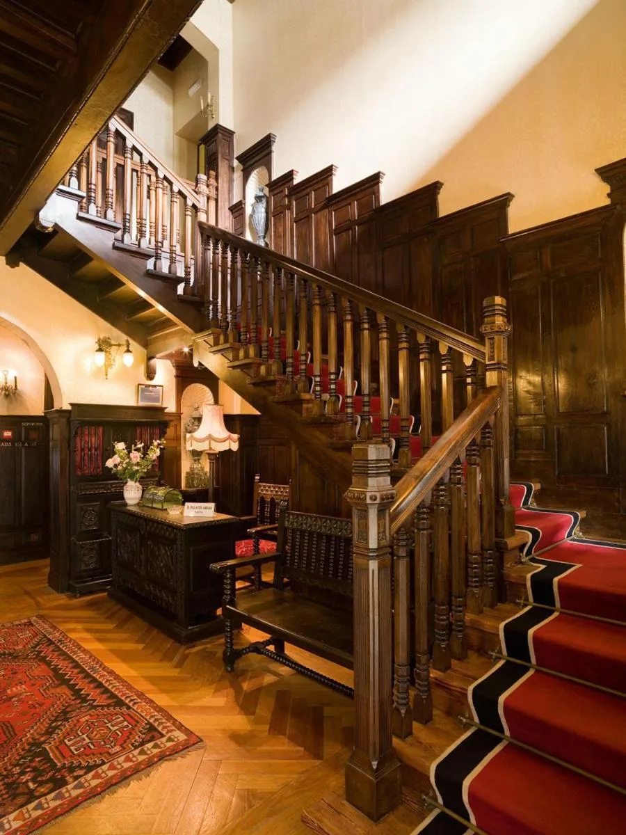 Lobby or reception in Palacio Arias