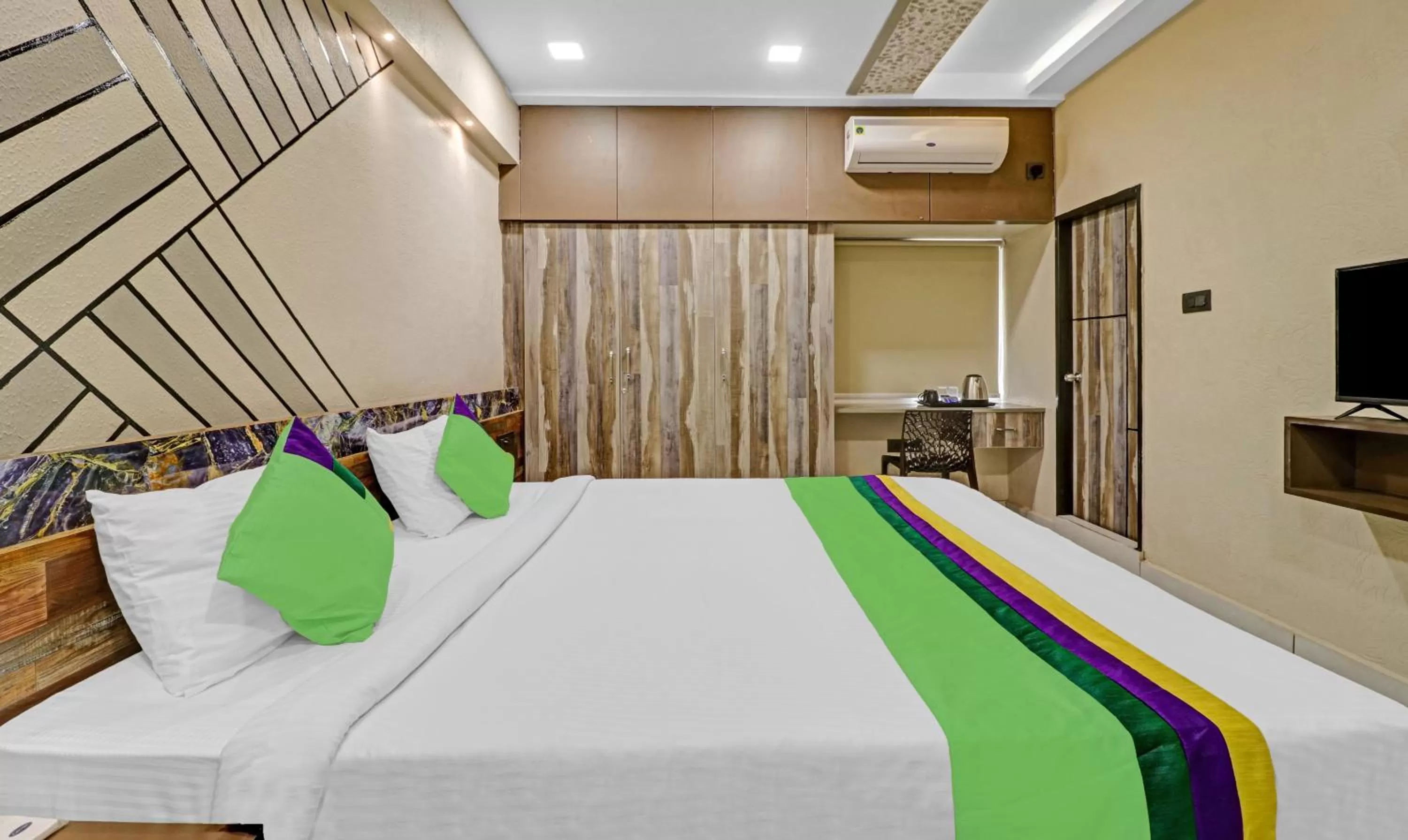 Bedroom, Bed in Treebo Seabreeze Comforts