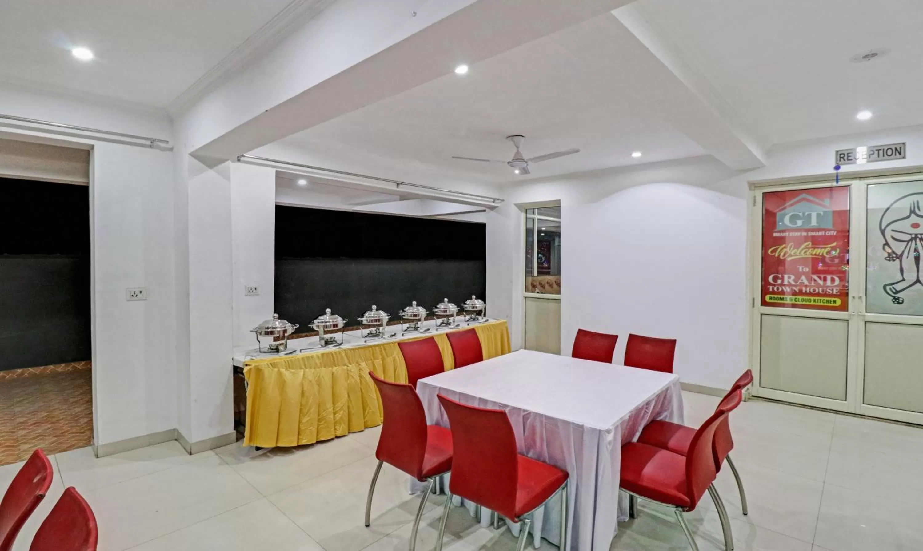 Restaurant/places to eat in Treebo Grand Town House