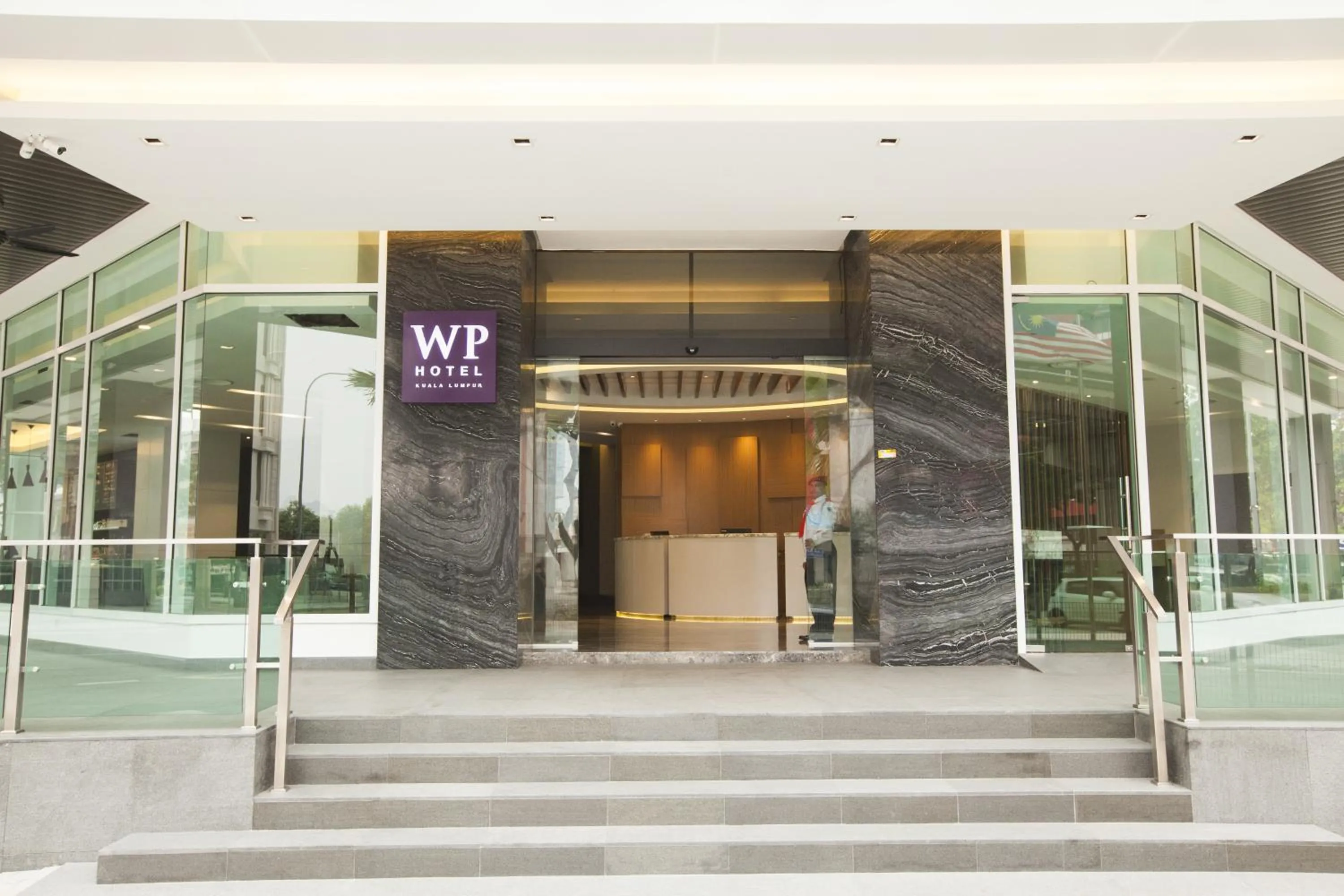 Facade/entrance in WP Hotel