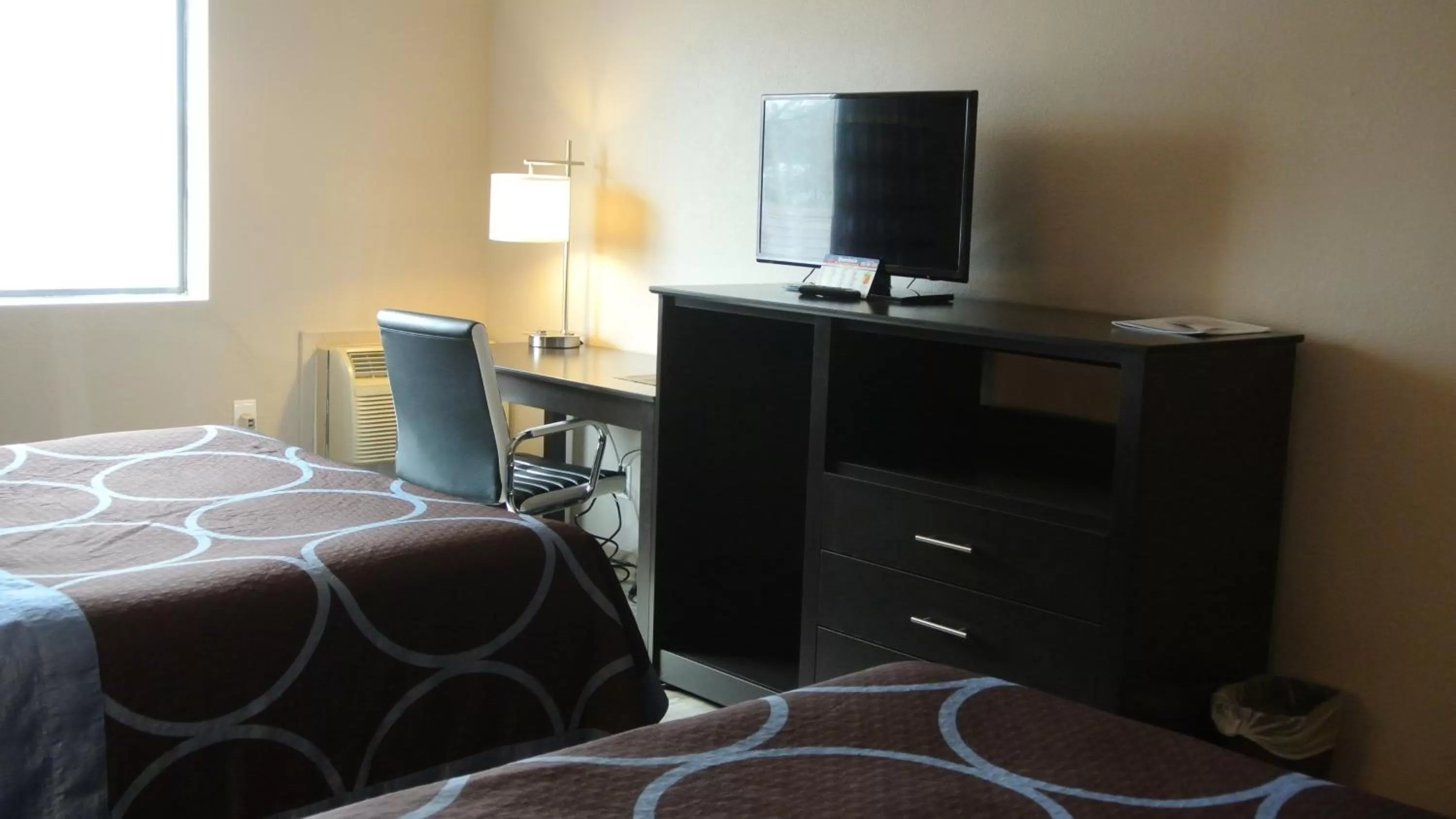TV and multimedia, Bed in Super 8 by Wyndham Cortez/Mesa Verde Area